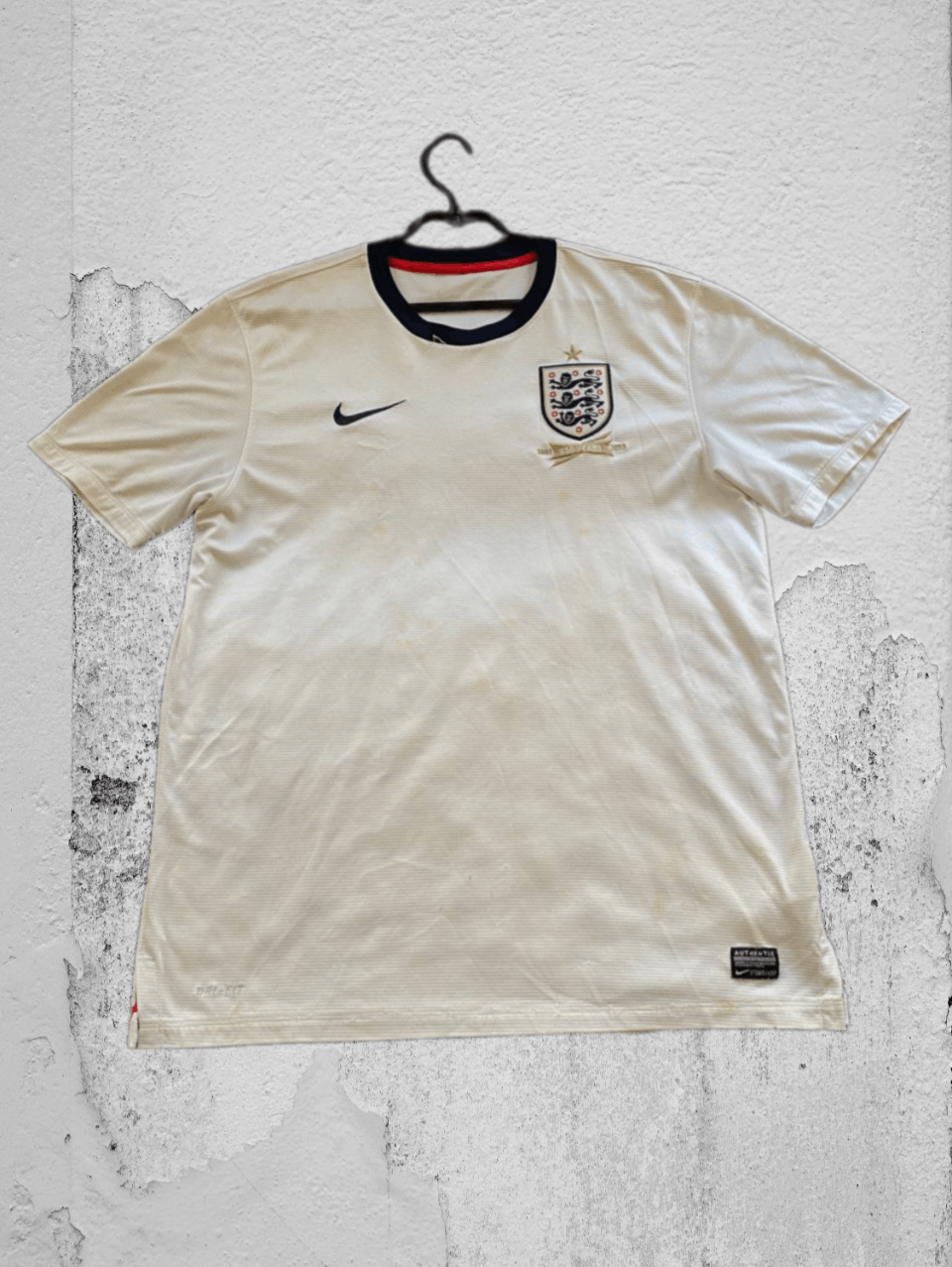 Nike × Vintage 90s Nike Central Swoosh Vintage Y2K Oversized Retro T-Shirt Size US L / EU 52-54 / 3 - 1 Thumbnail