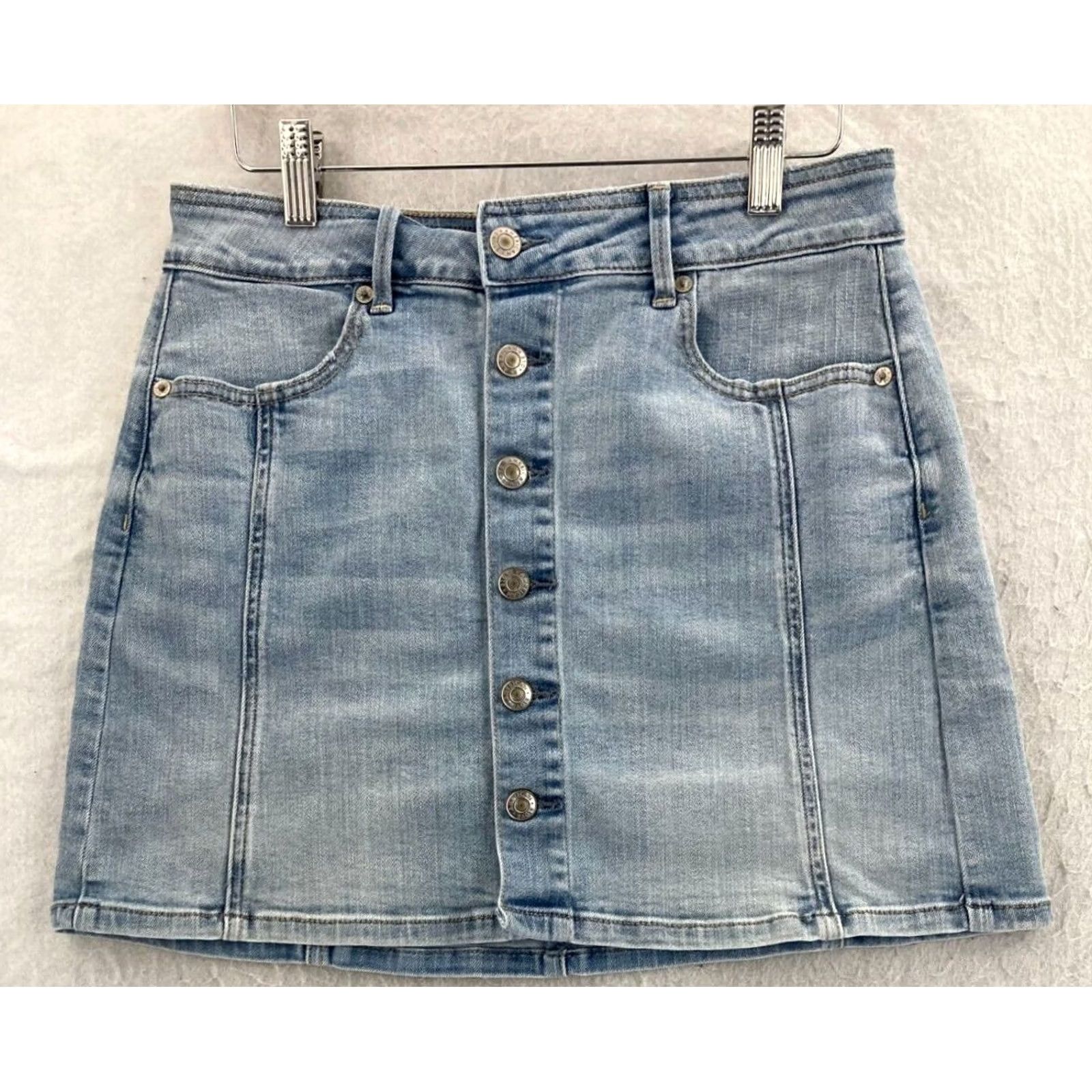 American Eagle Outfitters American Eagle Outfitters Denim Skirt Womens 6 Blue Short Denim Skirt Womens 6 Blue Jeans Size 28" / US 6 / IT 42 - 2 Thumbnail