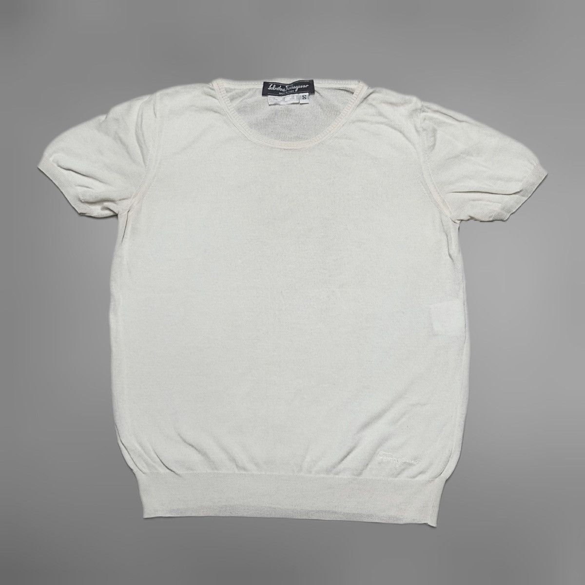 Salvatore Ferragamo Salvatore Ferragamo silk t shirt blouse jumper luxury vintag Size S / US 4 / IT 40 - 1 Thumbnail