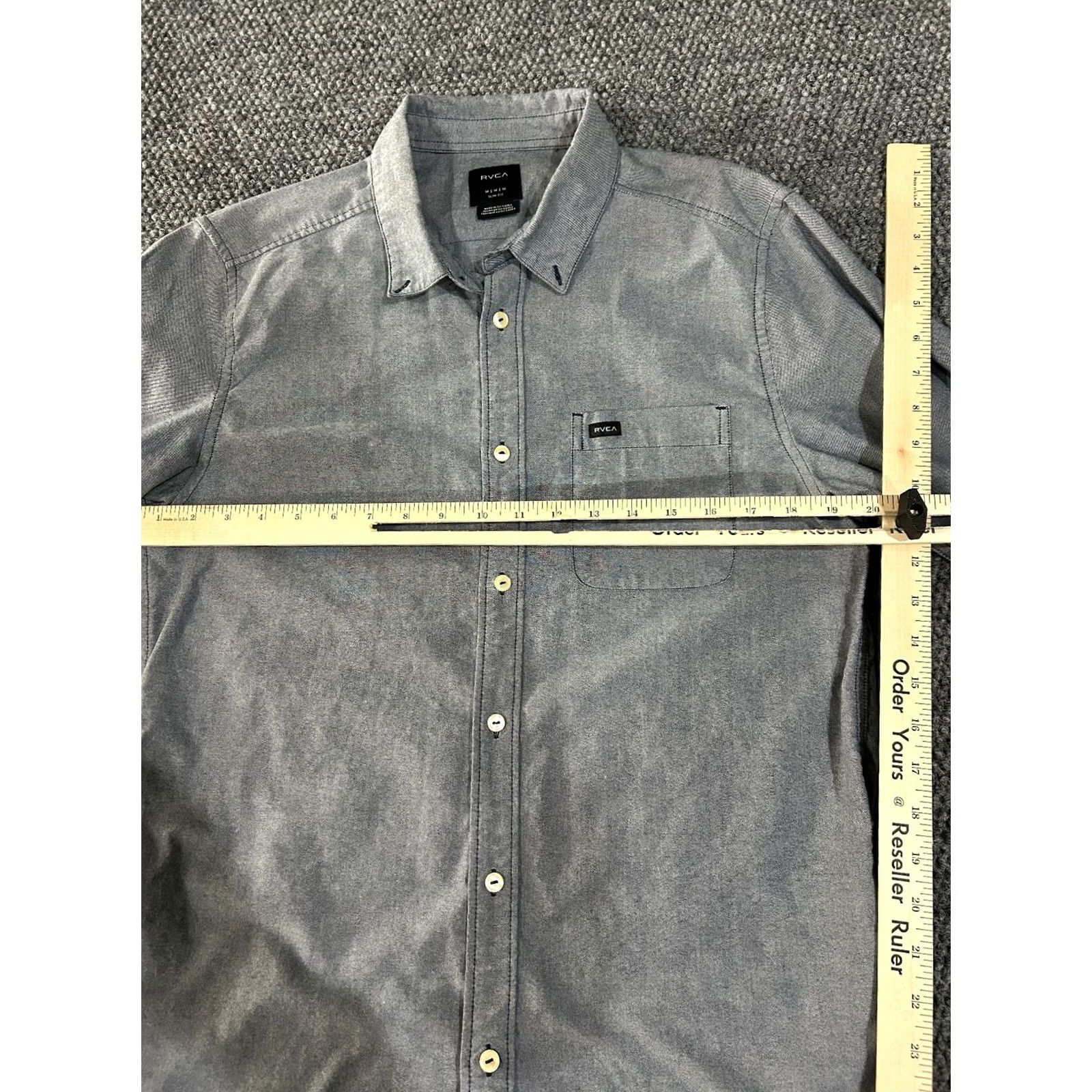 RVCA RVCA Button-Up Shirt Mens Medium Gray Chambray Slim Fit Casual Shirtmen Slim Button-Down Collar Pocketed Button-Up Casual Mens (No extra text) Size US M / EU 48-50 / 2 - 4 Thumbnail