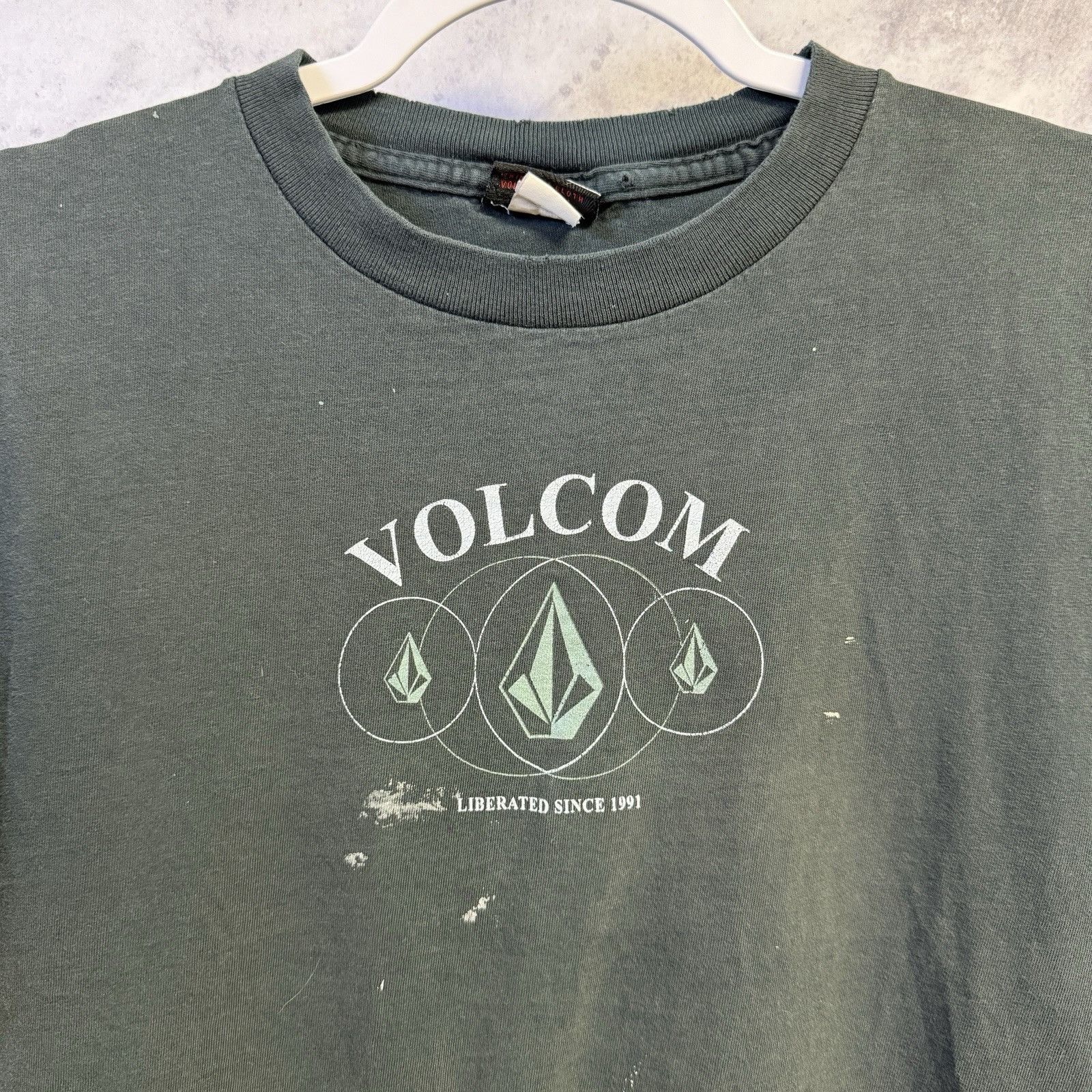 Volcom Vintage Volcom T Shirt Mens Medium 19x25 Faded Black Y2K Size US M / EU 48-50 / 2 - 1 Thumbnail