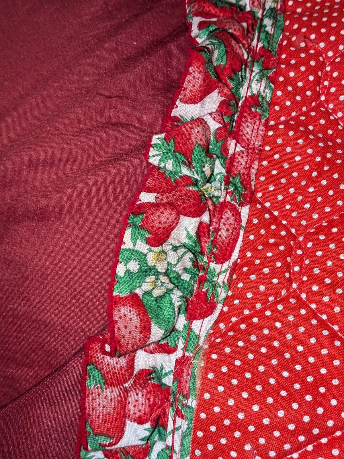 The Unbranded Brand VTG 60s Retro Strawberry Long Table Runner 70 Inches Size ONE SIZE - 6 Thumbnail