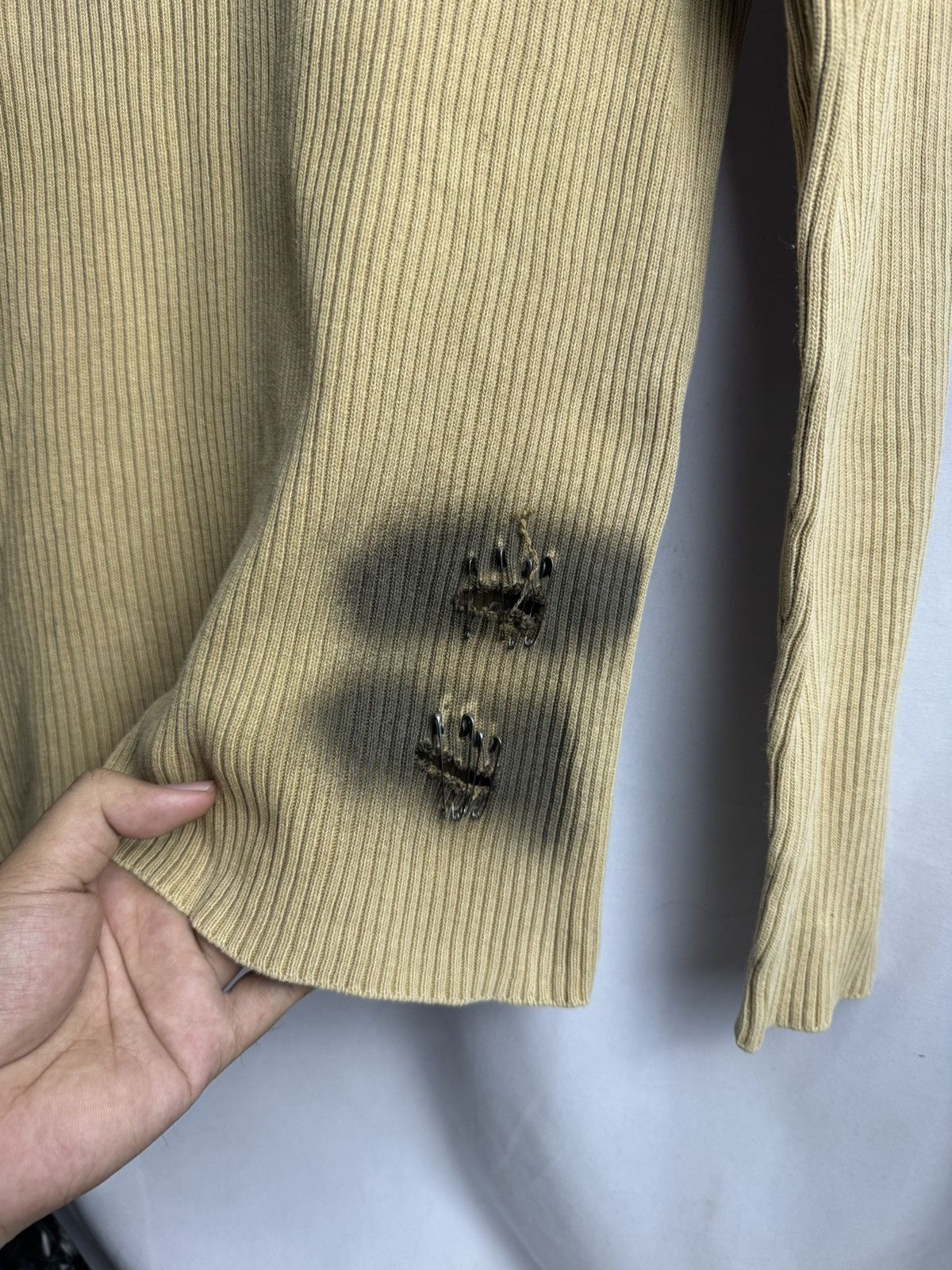 If Six Was Nine Distressed Safety Pin Semanticdesign Knit Sweater Size US M / EU 48-50 / 2 - 6 Thumbnail