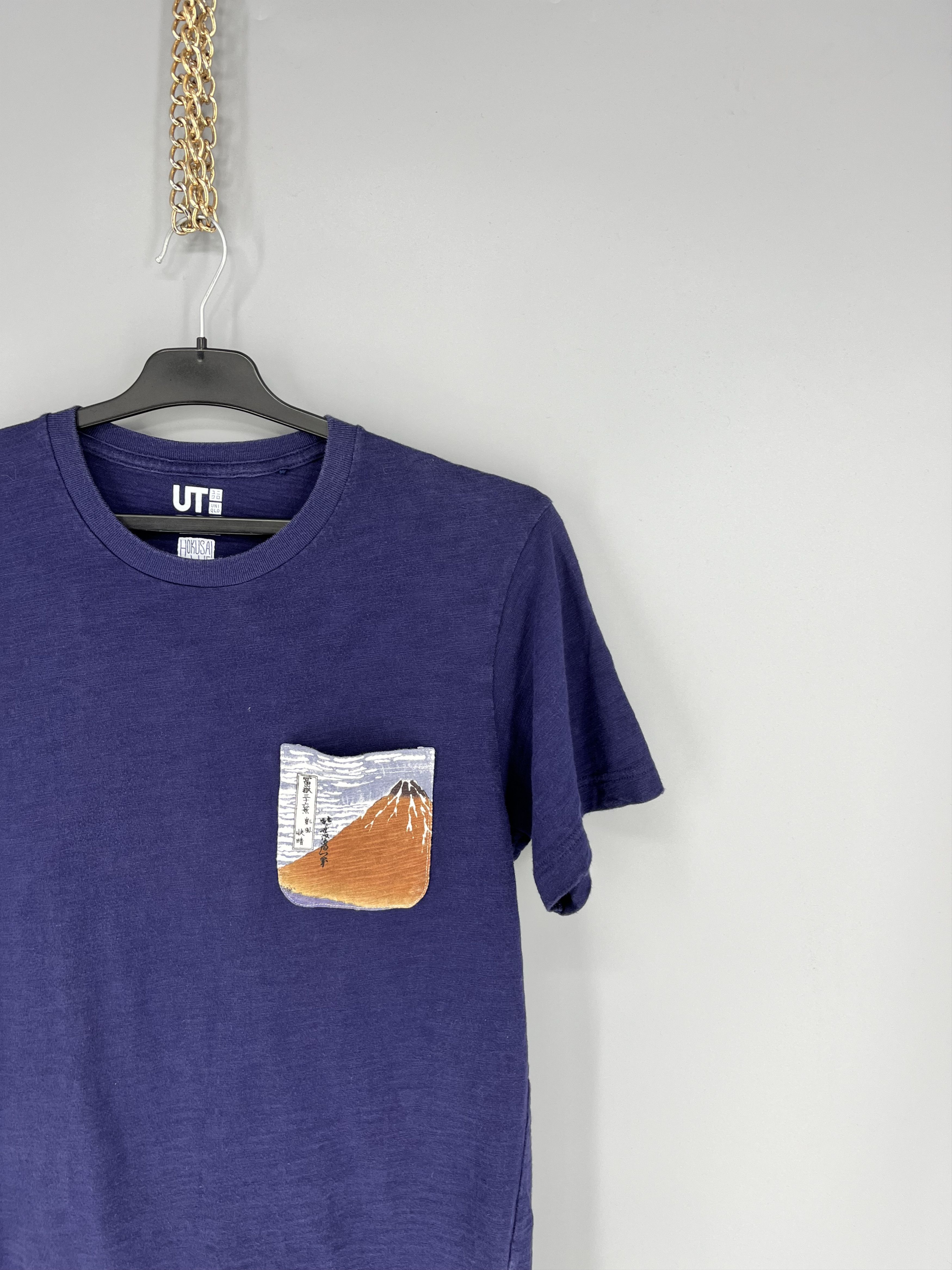 Vintage Mens Uniqlo Hokusai Blue T Shirt art tee Japanese Brand y2k Size US S / EU 44-46 / 1 - 5 Thumbnail