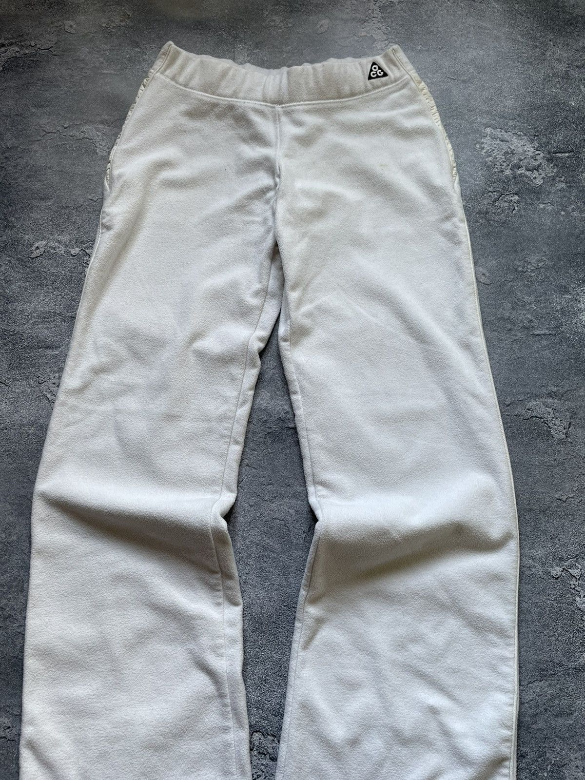 Nike ACG × Vintage Vintage Nike ACG NikeFIT White Fleece Sweatpants Y2K Size 28" / US 6 / IT 42 - 4 Thumbnail