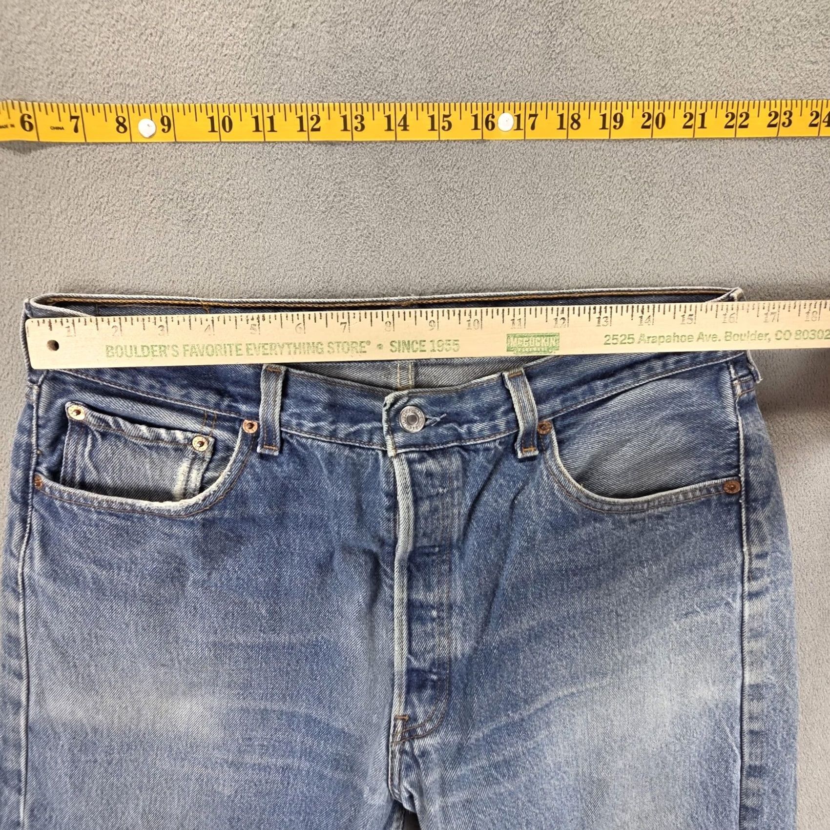 Levi's VINTAGE Levi's 501 Jeans Mens Blue Button Fly 31x32 Cross Patch 501 Levi's Denim Cotton Straight Jeans Size US 31 - 3 Thumbnail