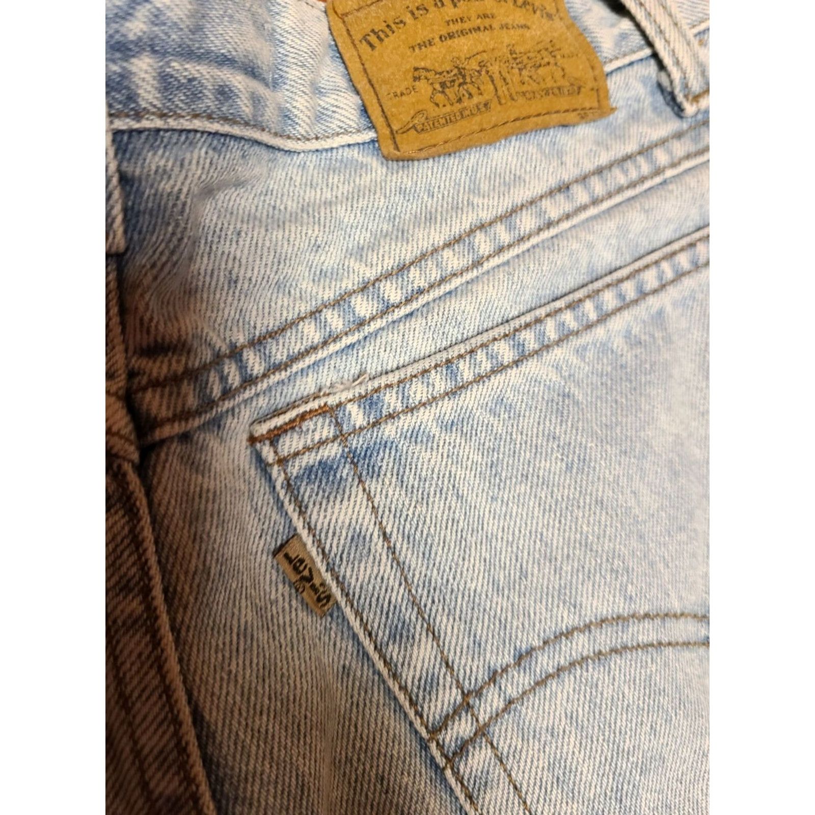 Levi's VTG LEVI'S 900 SERIES Jeans Womens Size 14 Stonewash High Rise Mom 30x30 Blue denim 5-Pocket Logo Zipper Button jeans Womens Size 36" / US 14 / IT 50 - 6 Thumbnail