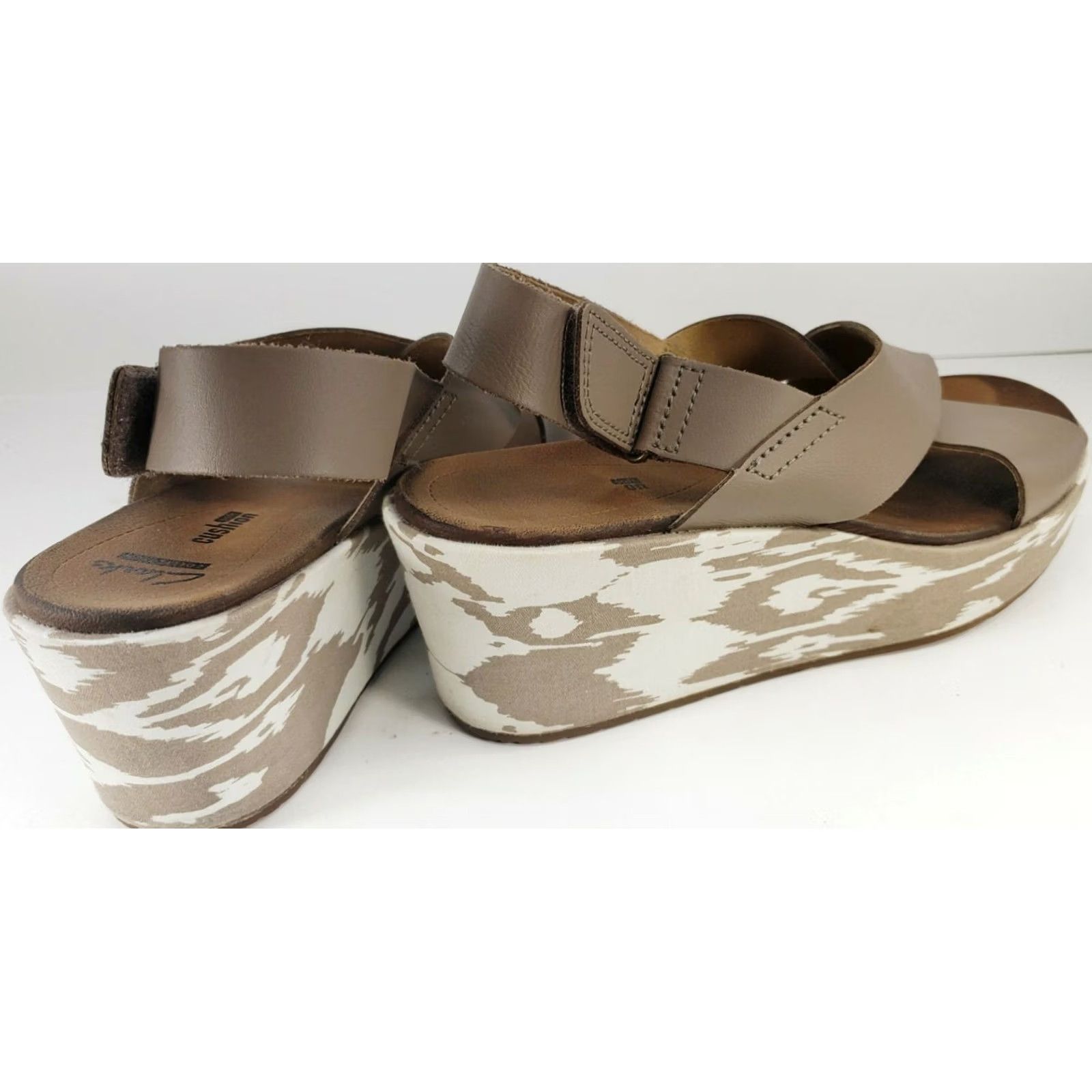 Clarks CLARKS Collection Soft Cushion Sandals Wedge Slingback Brown Beige X Crossover 7.5 Women Shoes Size US 5 / IT 35 - 3 Thumbnail