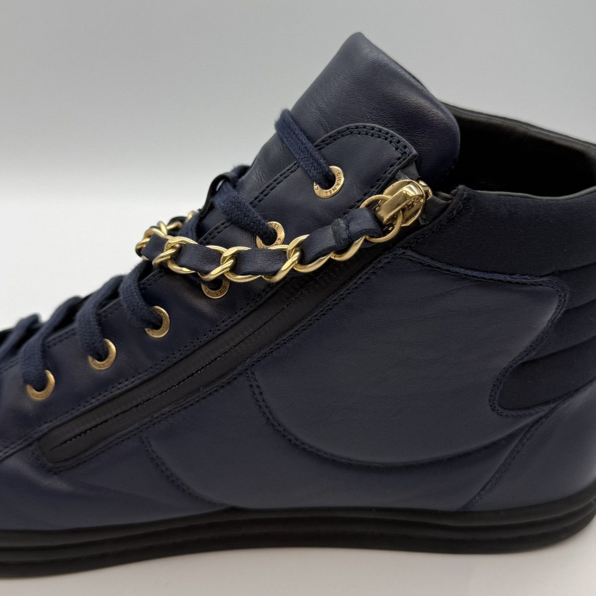 Chanel Chanel High-Top Sneakers in Navy Lamdskin Size US 11 / EU 44 - 16 Thumbnail