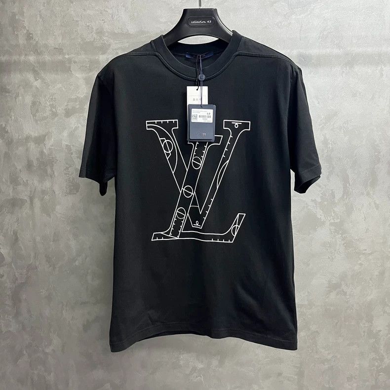 Louis Vuitton Louis Vuitton Black Logo Print Classic Short Sleeve Crew N Size US L / EU 52-54 / 3 - 1 Thumbnail
