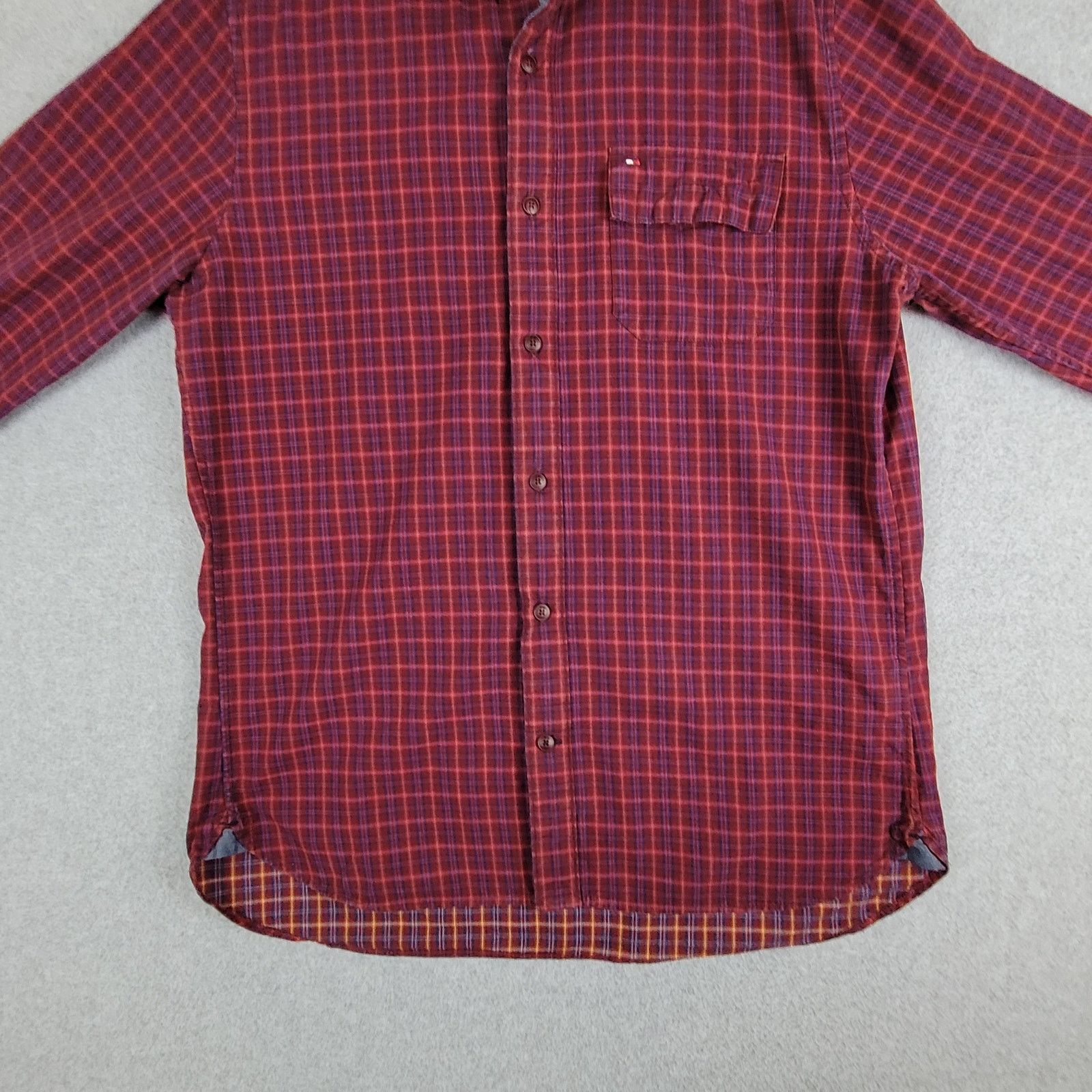 Tommy Hilfiger Tommy Hilfiger Shirt Medium Button Down Roll Tab Sleeves Size US M / EU 48-50 / 2 - 5 Thumbnail