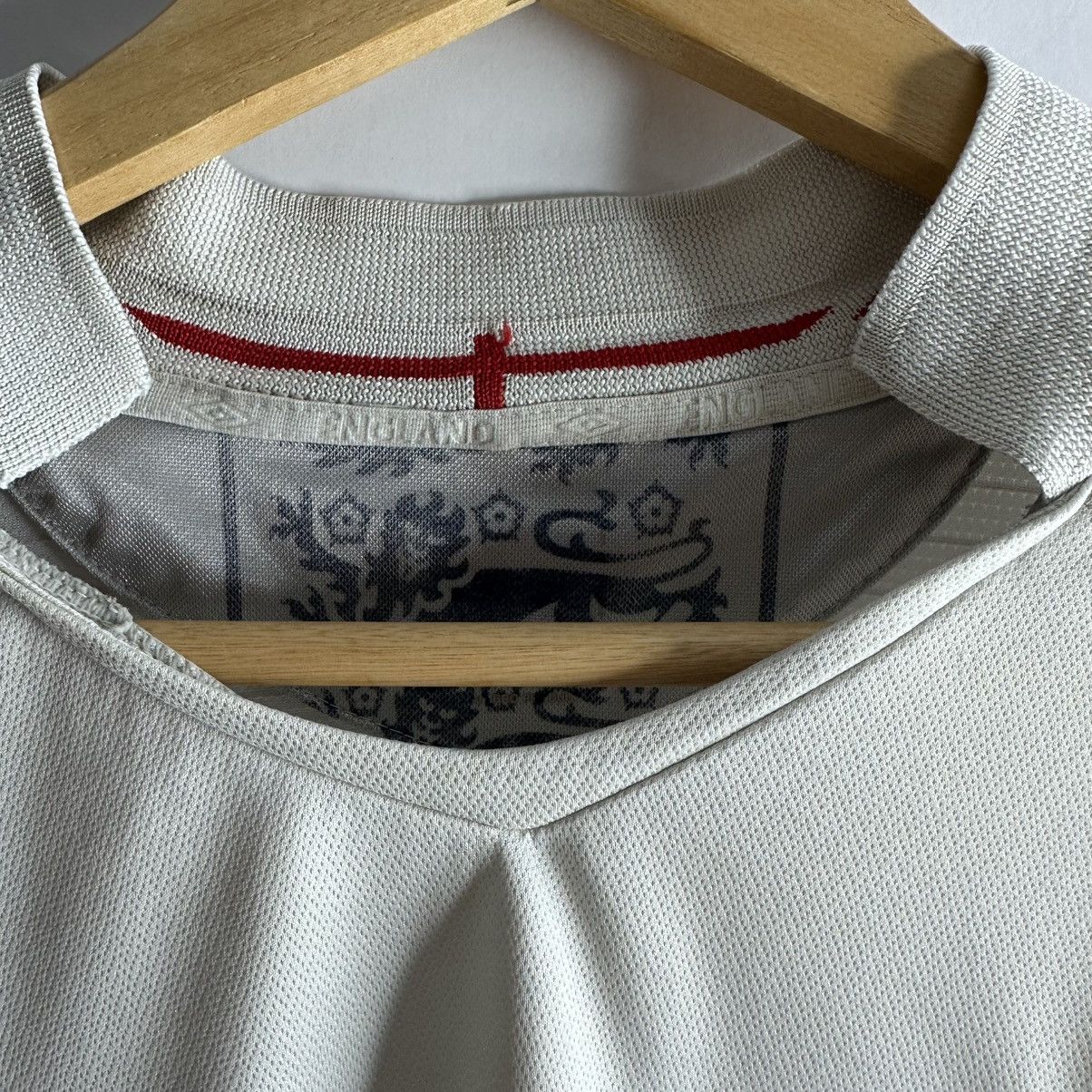 Umbro Umbro England Home Jersey 2005 - 2007 Vintage StreetWear Size US XL / EU 56 / 4 - 6 Thumbnail