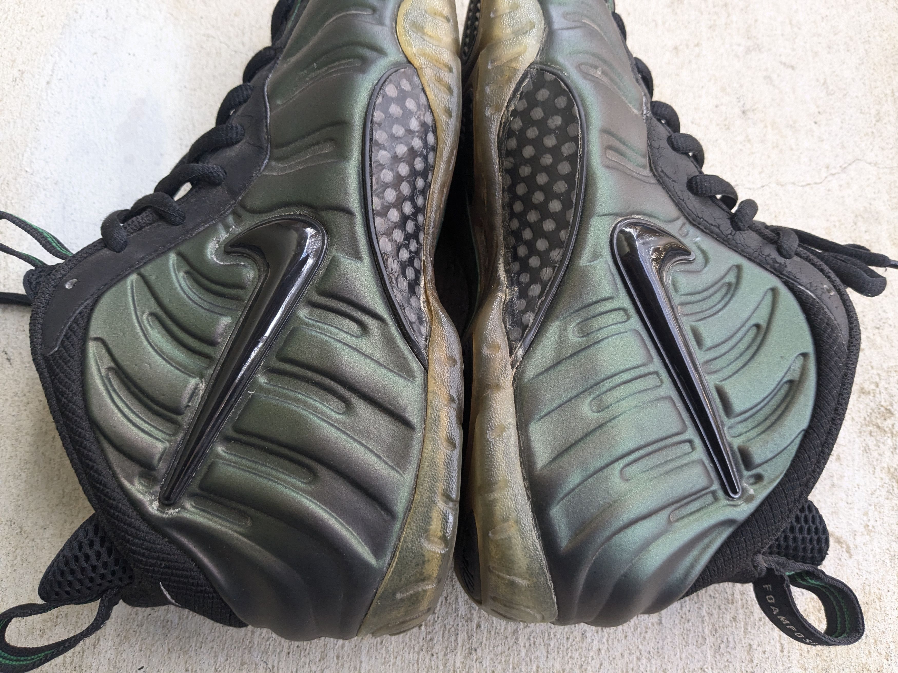 Nike Nike Air FOAMPOSITE PRO Pine Green 624041-301 9 Size US 9 / EU 42 - 11 Thumbnail