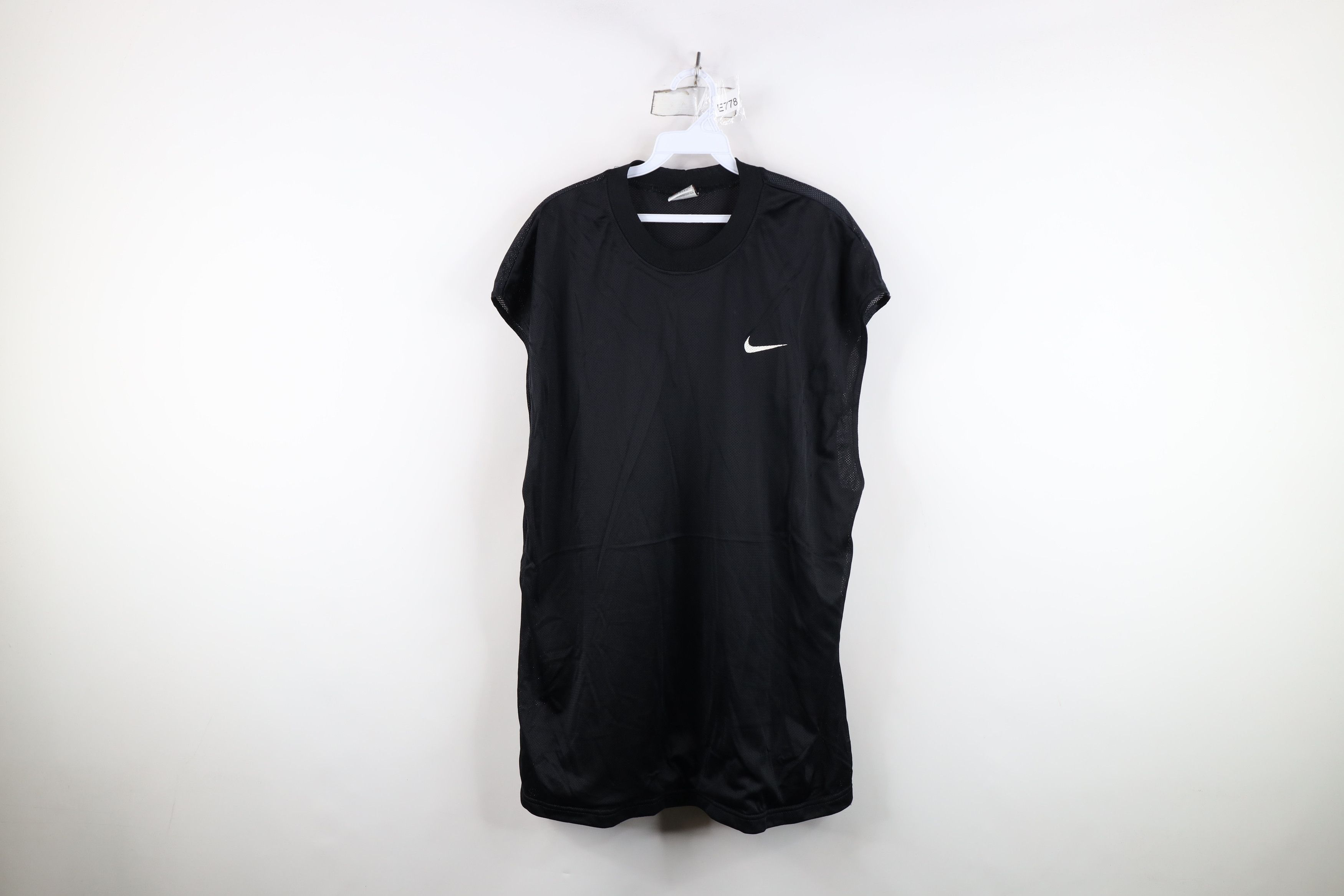 Nike Vintage 90s Nike Mini Swoosh Sleeveless Muscle T-Shirt USA Size US XL / EU 56 / 4 - 1 Thumbnail