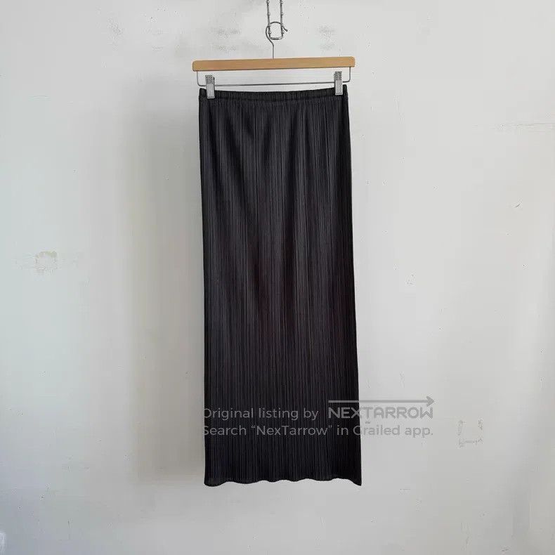 Issey Miyake Issey Miyake Black Midi Skirt Size 26" / US 2 / IT 38 - 1 Thumbnail