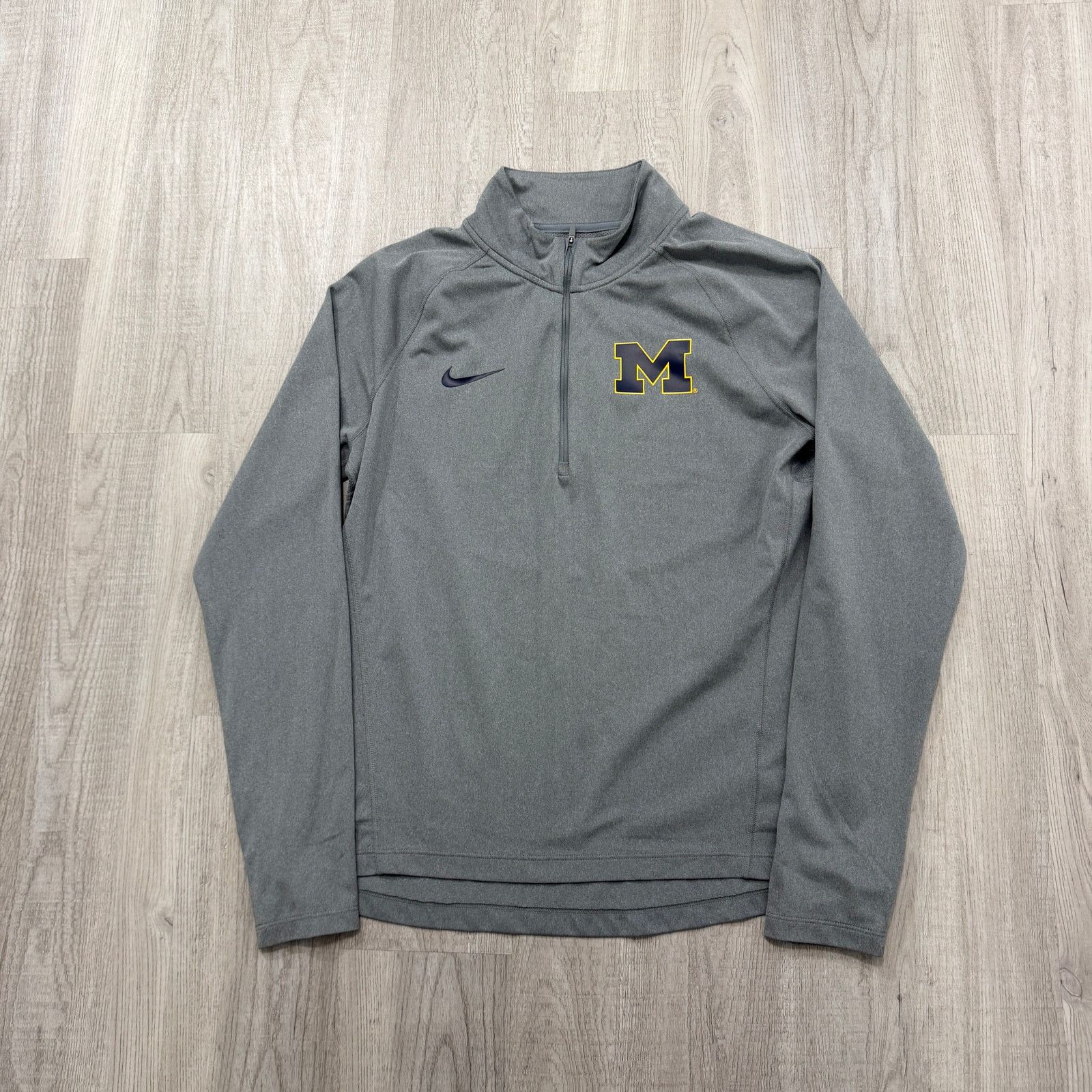 Nike Nike Michigan Wolverines 1/4 Zip Pullover Men's Large Gray Size US L / EU 52-54 / 3 - 1 Thumbnail