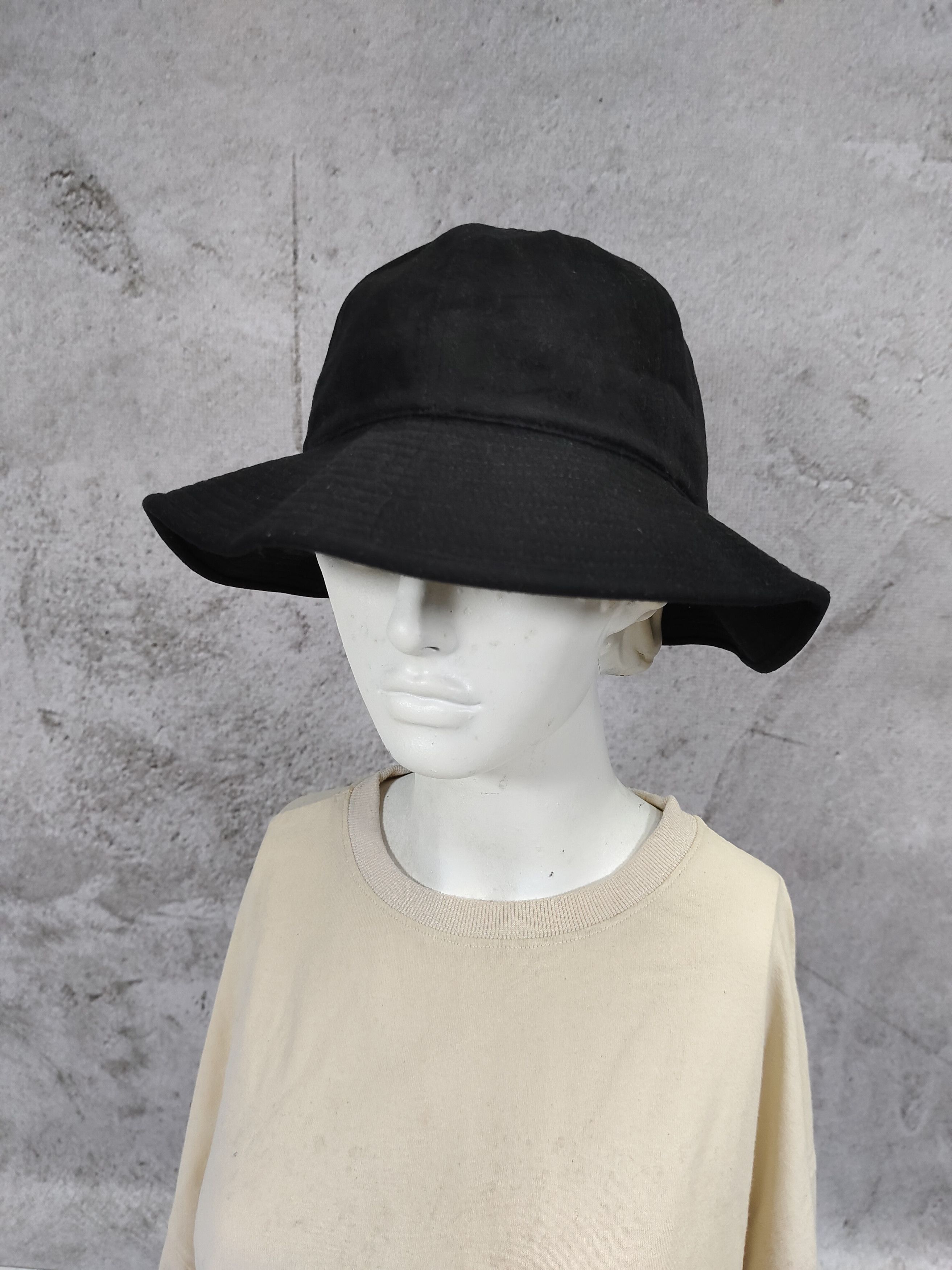 Yohji Yamamoto Y’SACCS SACSNY By Yohji Wide Brim Minimal Solid Bucket Hat Size ONE SIZE - 1 Thumbnail