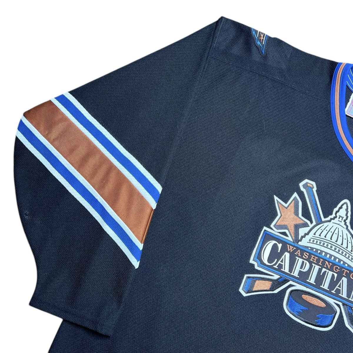 Ccm Vintage NHL Washington Capitals Alternate CCM Hockey Jersey Size US XXL / EU 58 / 5 - 15 Thumbnail
