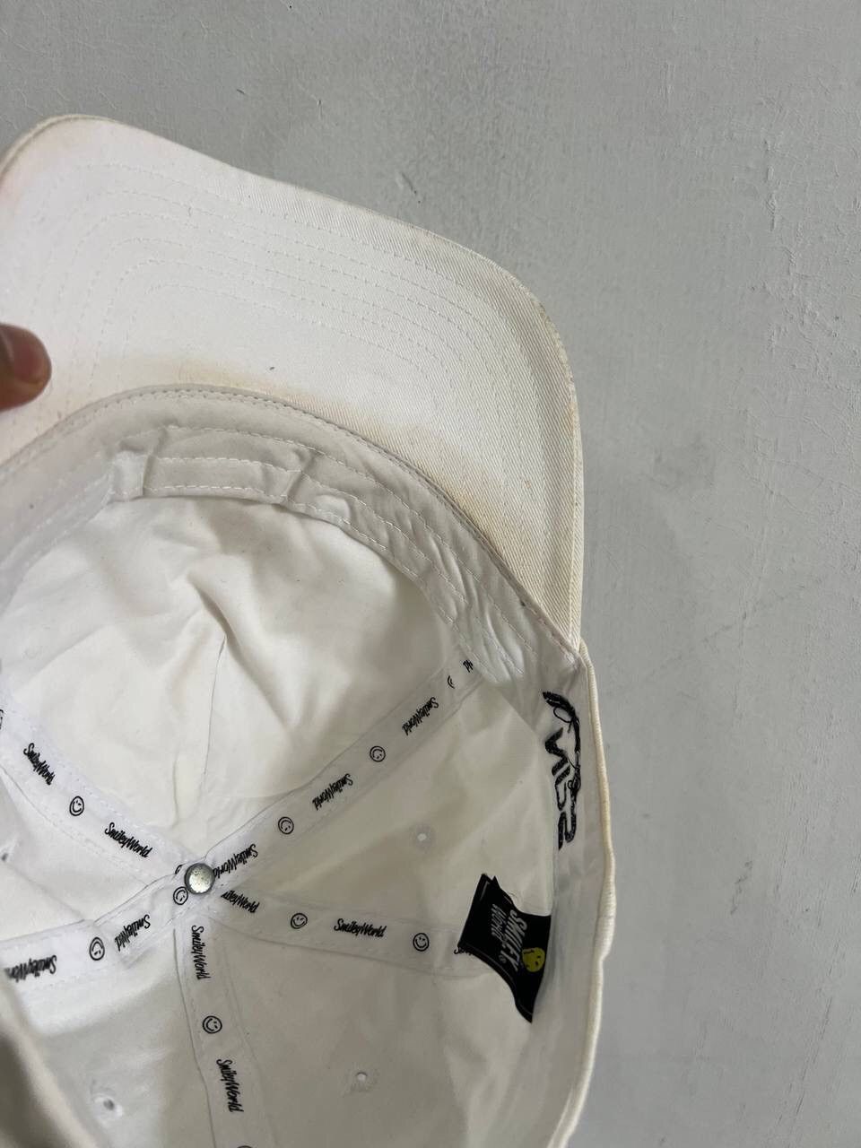 Japanese Brand Happy Sunday Smiley World Hat Size ONE SIZE - 10 Thumbnail