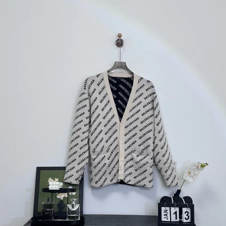 Balenciaga Balenciaga Full Print Letter Knit Cardigan Sweater Jacket Size US L / EU 52-54 / 3 - 1 Thumbnail