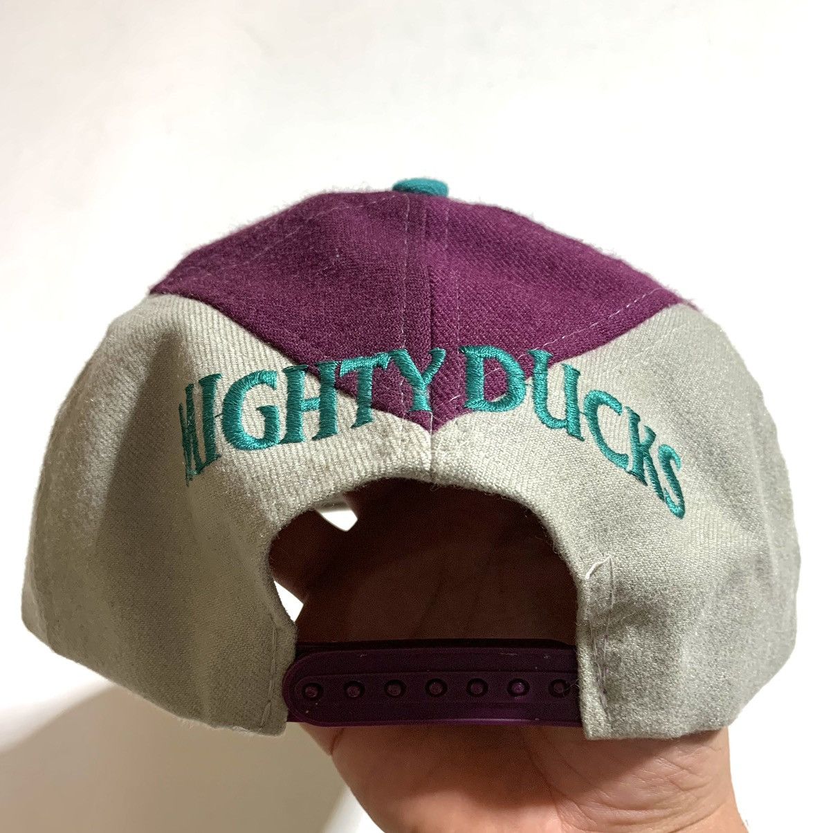 NHL Vintage Mighty Ducks Authentic NHL Spell Out SnapBack. Size ONE SIZE - 4 Thumbnail