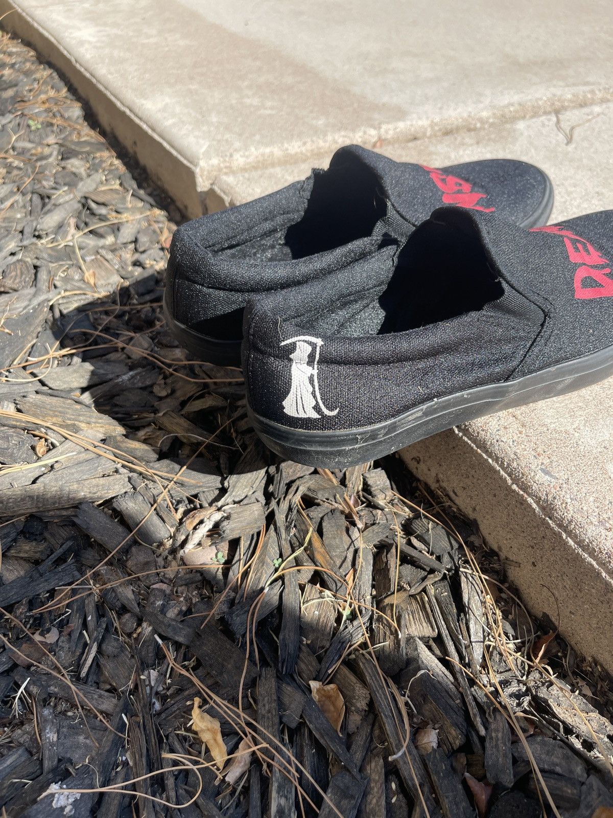 Hot Topic DEAD INSIDE HT Shoes Size 11W/9M Size US 11 / IT 41 - 9 Thumbnail