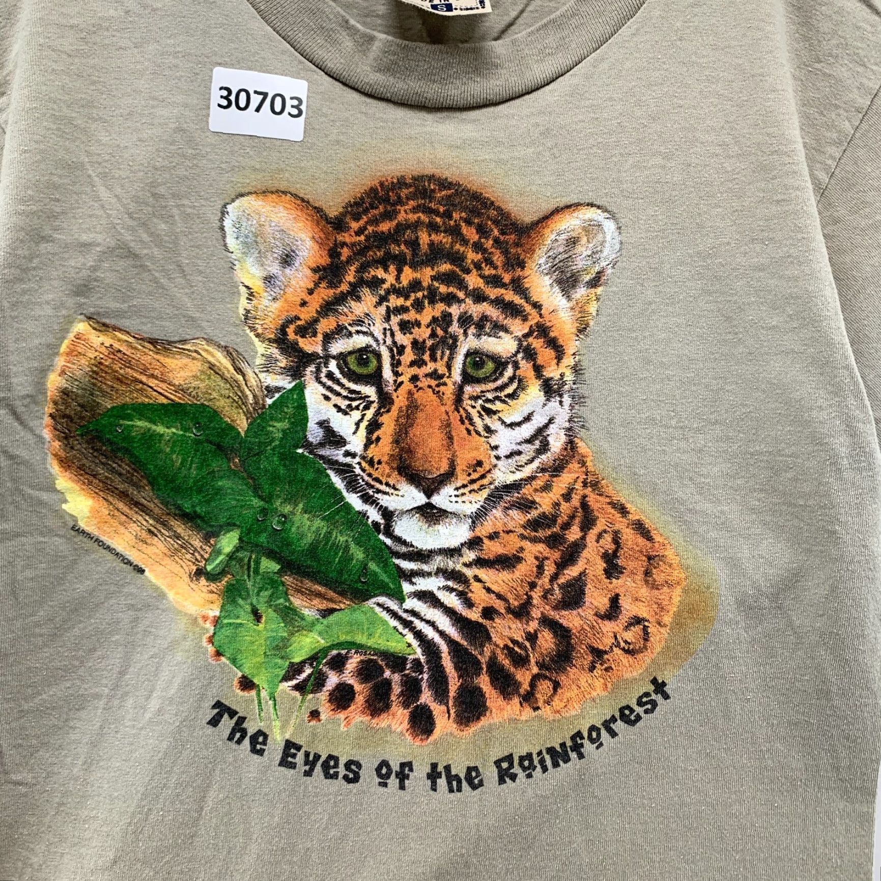 Vintage VINTAGE Alore 90s Tiger Nature Shirt Mens Small Gray Short Sleeve Crew Neck Single Stitch USA Size US S / EU 44-46 / 1 - 7 Thumbnail