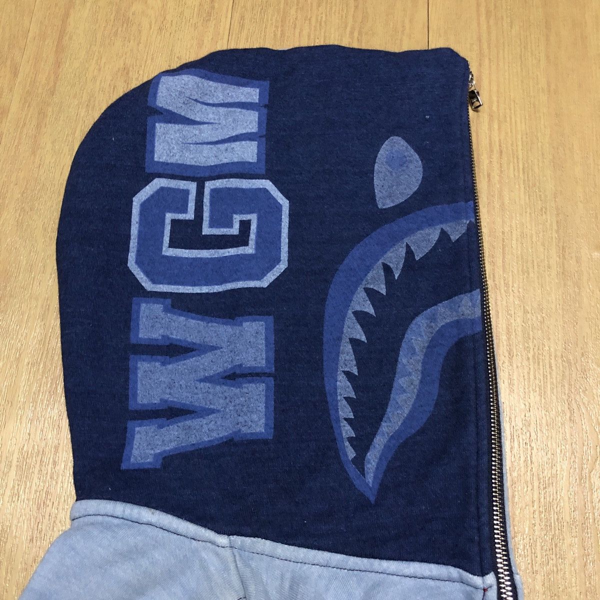 Bape RARE OG BAPE Indigo Shark Hoodie Size US M / EU 48-50 / 2 - 5 Thumbnail