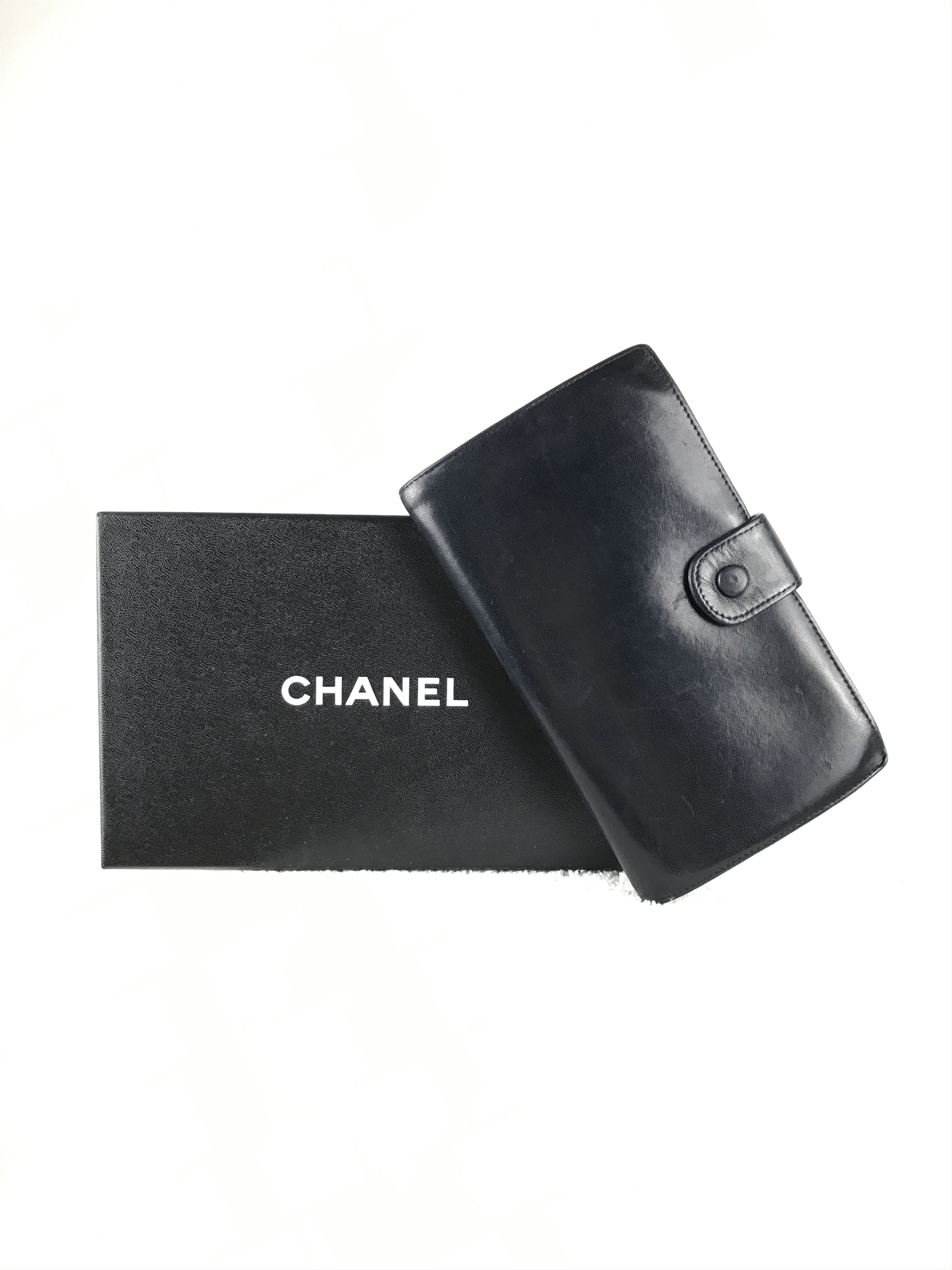 Chanel × Vintage Chanel Classic Black Lambskin Big CC Logo Bifold Long Wallet Size ONE SIZE - 2 Thumbnail