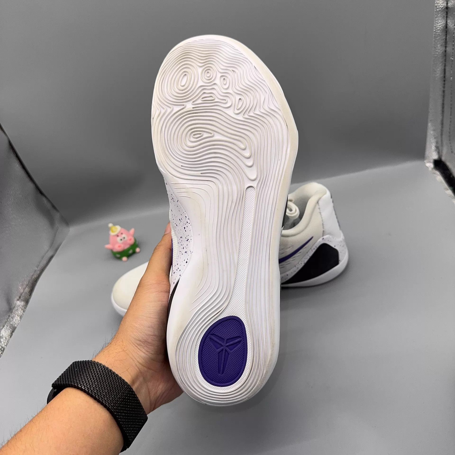 Nike Nike Kobe 9 IH1401-100 White Purple Used Size 44.5 Size US 11.5 / EU 44-45 - 8 Thumbnail