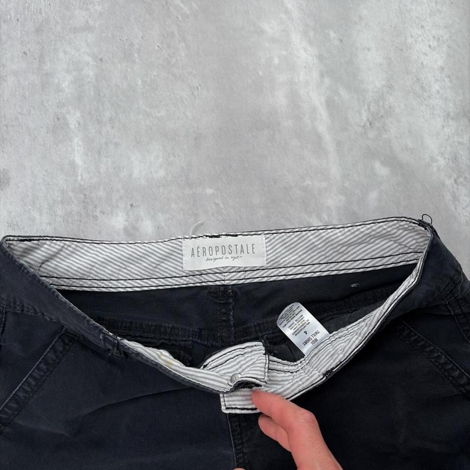 Aeropostale Y2K Black Aeropostale Grunge Gothic Mini Skater Shorts Size 27" / US 4 / IT 40 - 5 Thumbnail