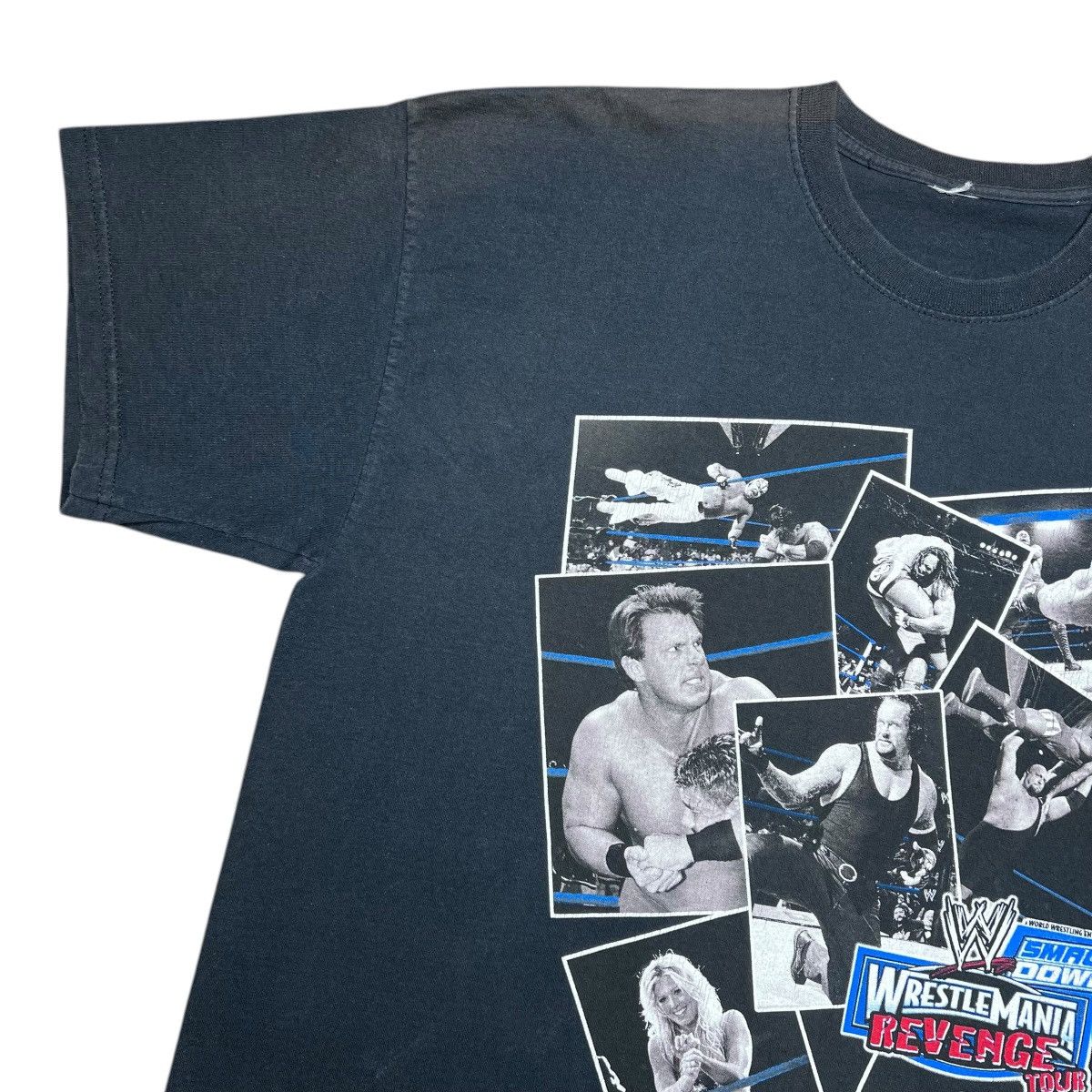 WWE Vintage 2005 WWE WrestleMania Revenge Tour Smackdown T-Shirt Size US XL / EU 56 / 4 - 5 Thumbnail