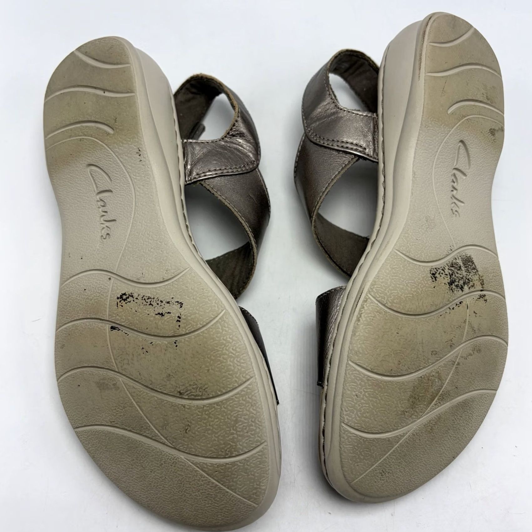 Clarks Clarks Sandals Women 9 Leissa Pewter Metallic Comfort Casual Size US 7 / IT 37 - 7 Thumbnail