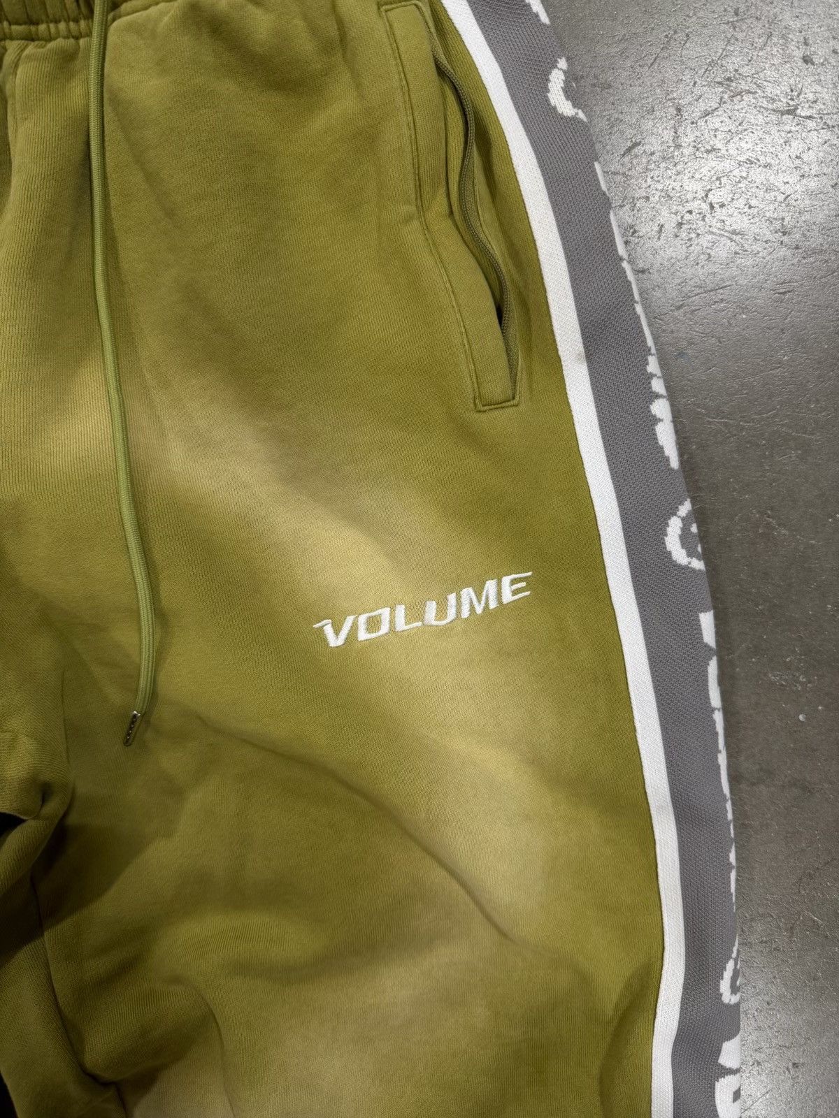Other Volume Sweatpants Size US 30 / EU 46 - 2 Thumbnail