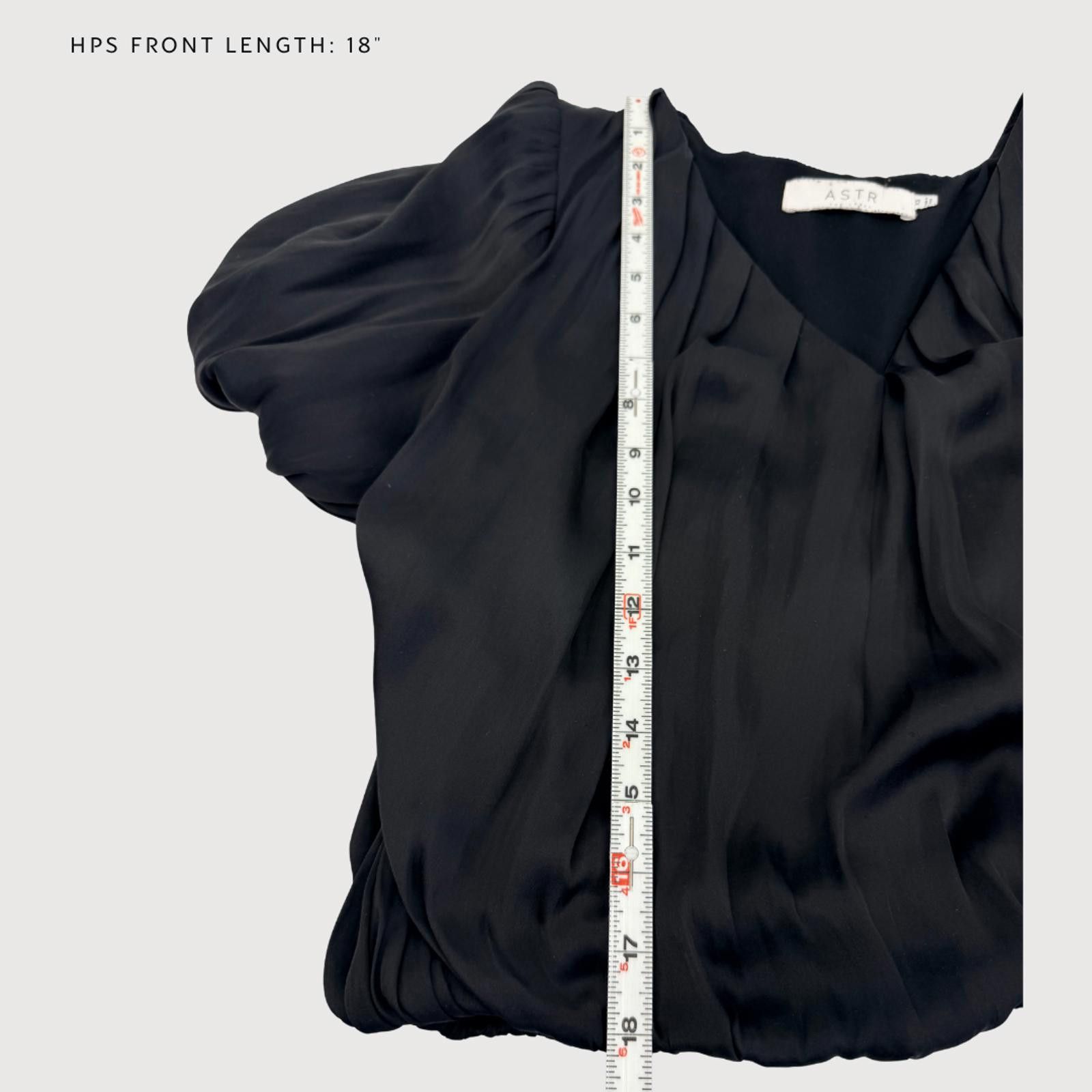Other Revolve ASTR Satin Bubble Hem Blouse Black V Neck XS Size XS / US 0-2 / IT 36-38 - 8 Thumbnail