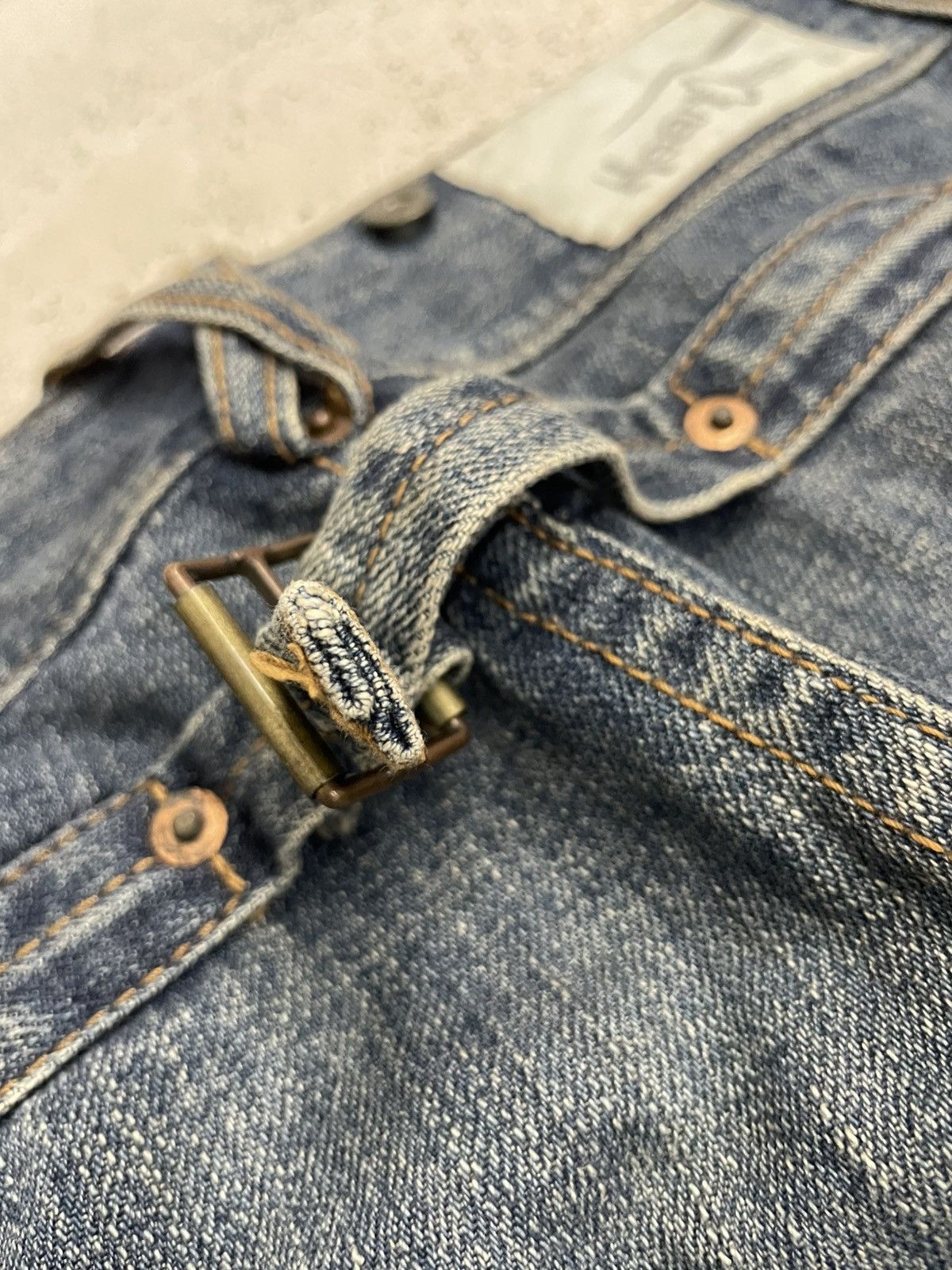 Japanese Brand Heart Jeans Buckle Back Fold Denim Whisker Size US 29 - 19 Thumbnail