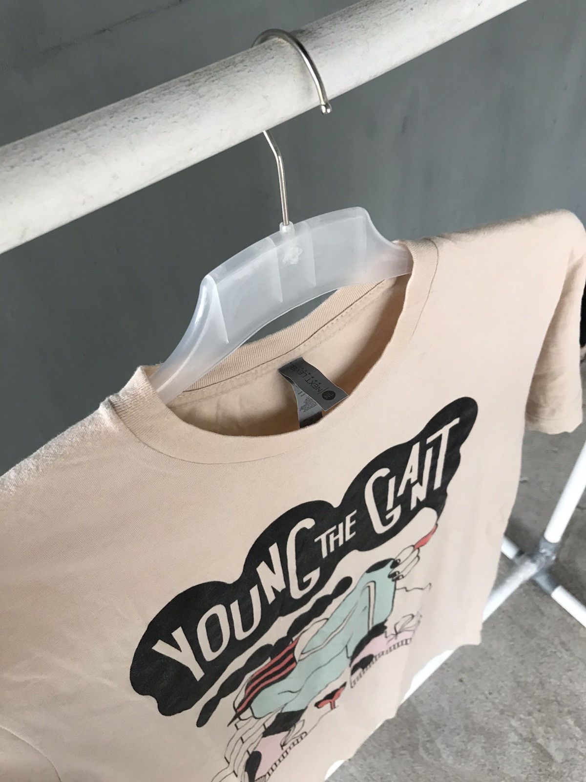 Next Level Apparel × Vintage Young the Giant Size US S / EU 44-46 / 1 - 5 Thumbnail