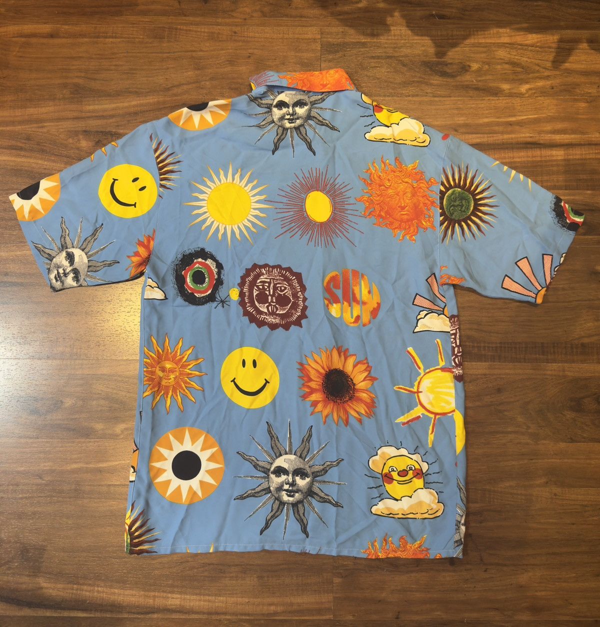 Moschino Vintage Moschino 1993 Sun Shirt Size US M / EU 48-50 / 2 - 6 Thumbnail