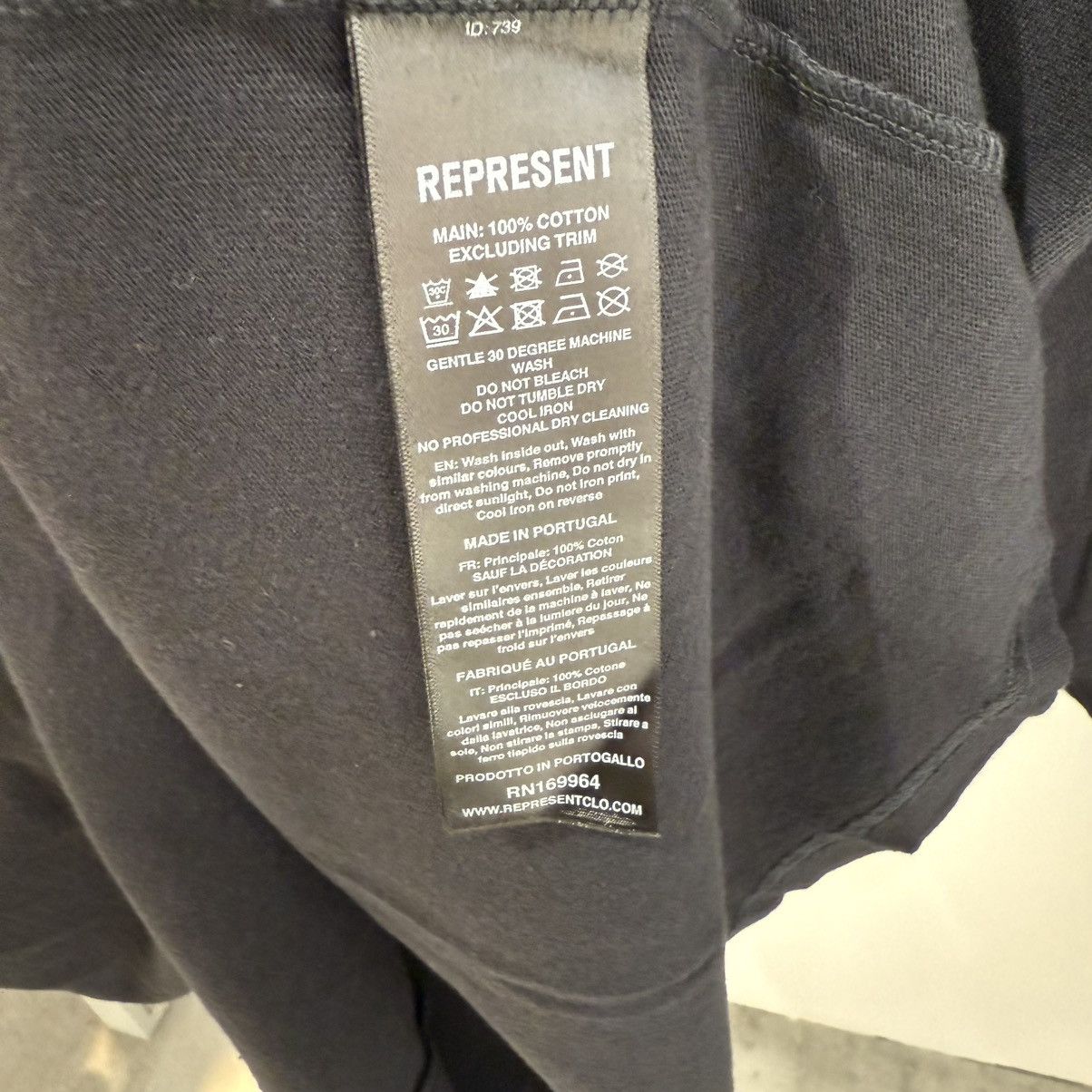 Represent Clo. Represent Shark Jaws Tee Black Size US L / EU 52-54 / 3 - 5 Thumbnail
