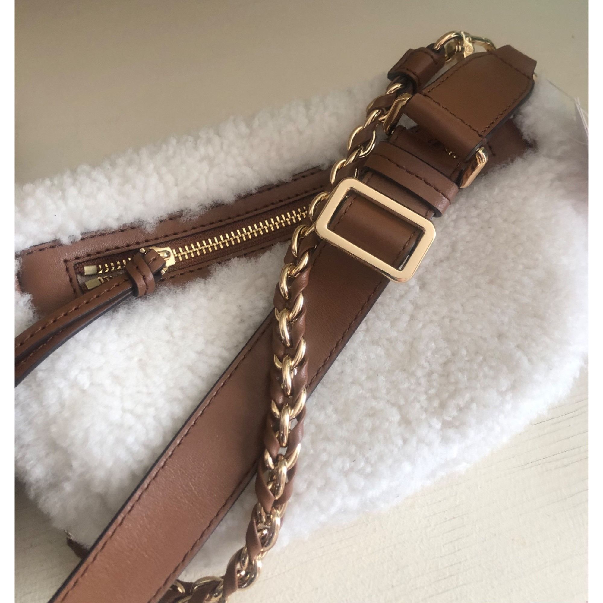 Michael Kors NWT MICHAEL KORS Sling Sherpa Gold Chain Messenger Handbag w Size ONE SIZE - 8 Thumbnail