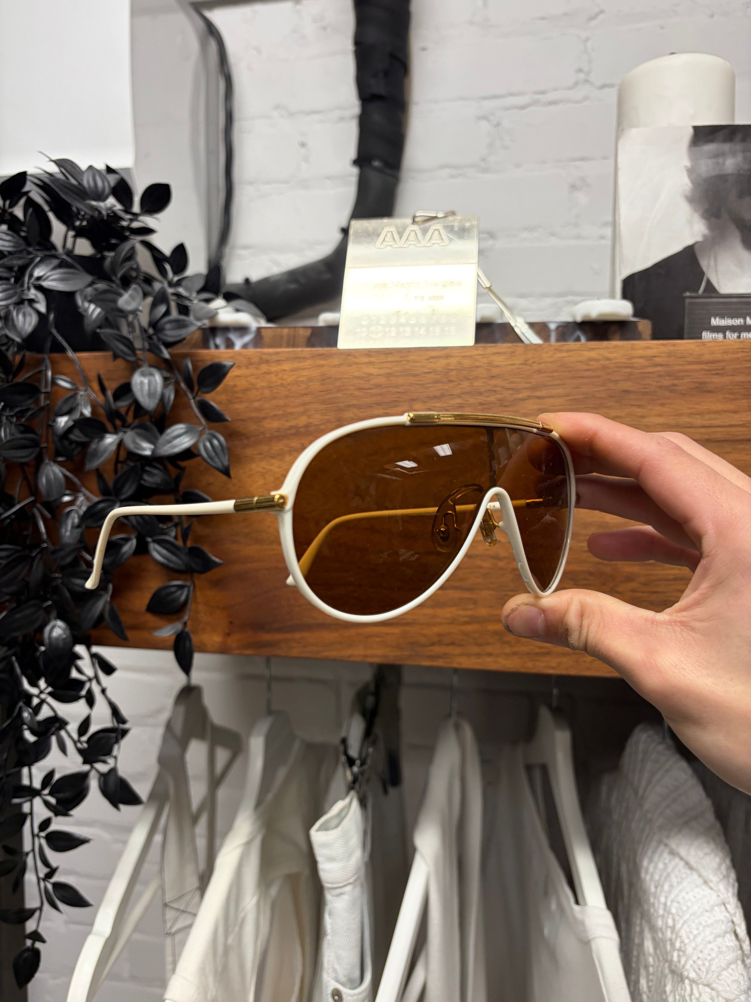 Saint Laurent Paris 2000s Yves Saint Laurent White/Gold ‘Shield’ Sunglasses Size ONE SIZE - 2 Thumbnail