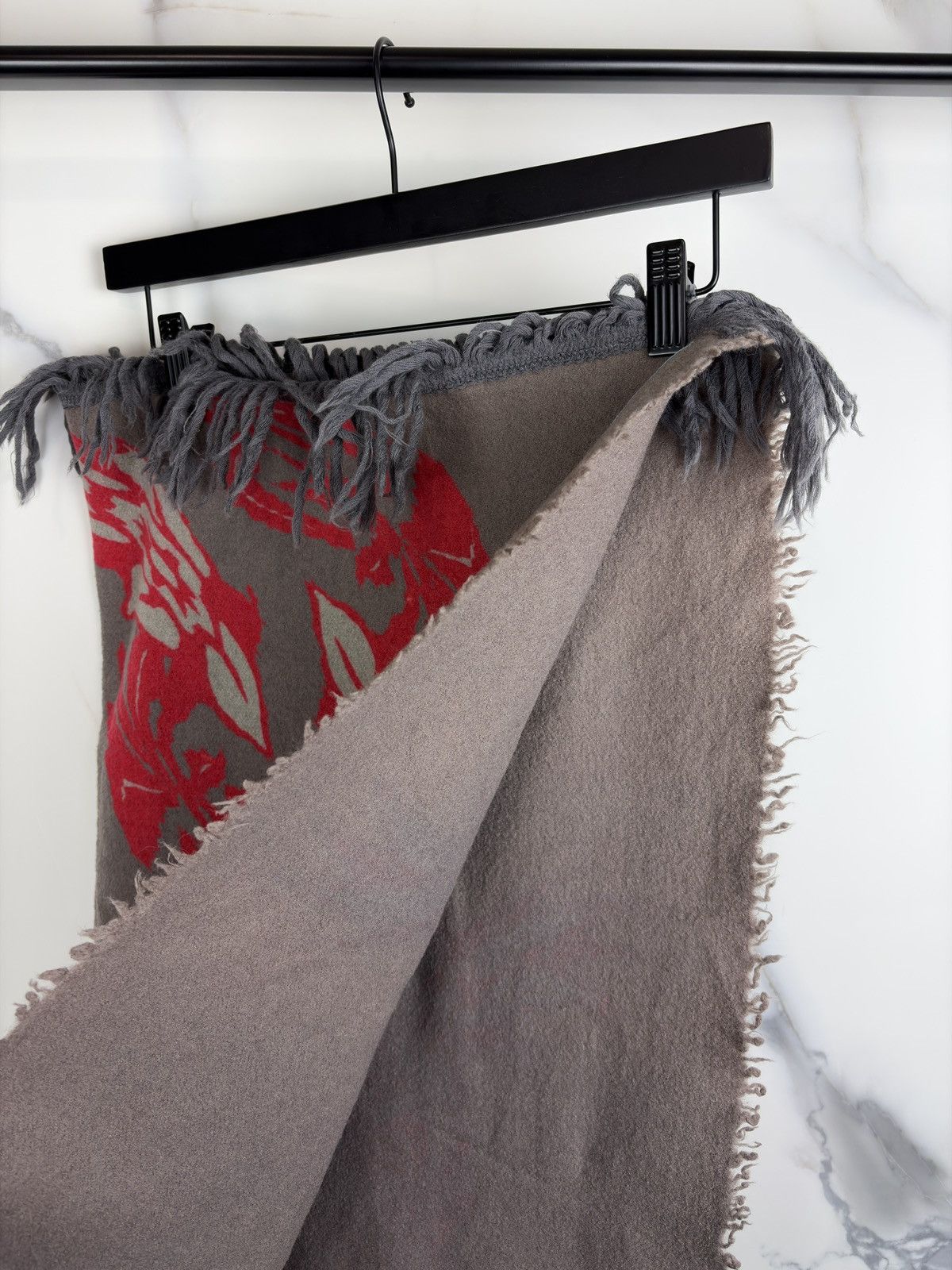 Undercover AW97 Undercover Red Leaf Tassel Scarf Stole Size ONE SIZE - 8 Thumbnail