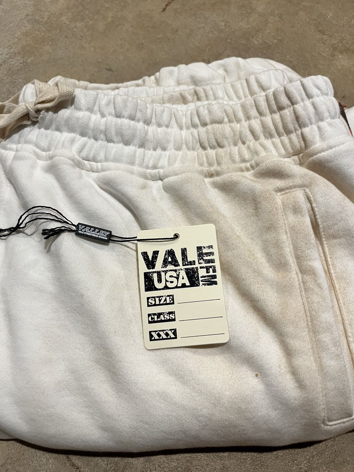 Vale Vale reborn sweats XL Size US 36 / EU 52 - 9 Thumbnail