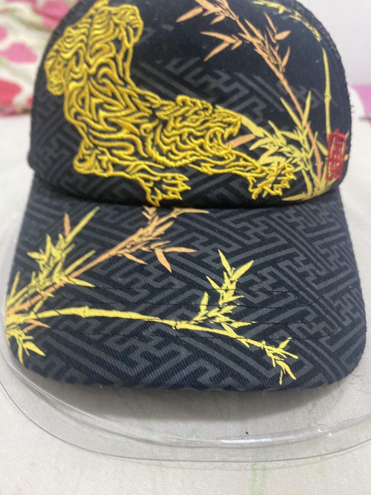 Japanese Brand Shigematsu Japanese Tiger Embroidered Trucker Cap Size ONE SIZE - 1 Thumbnail