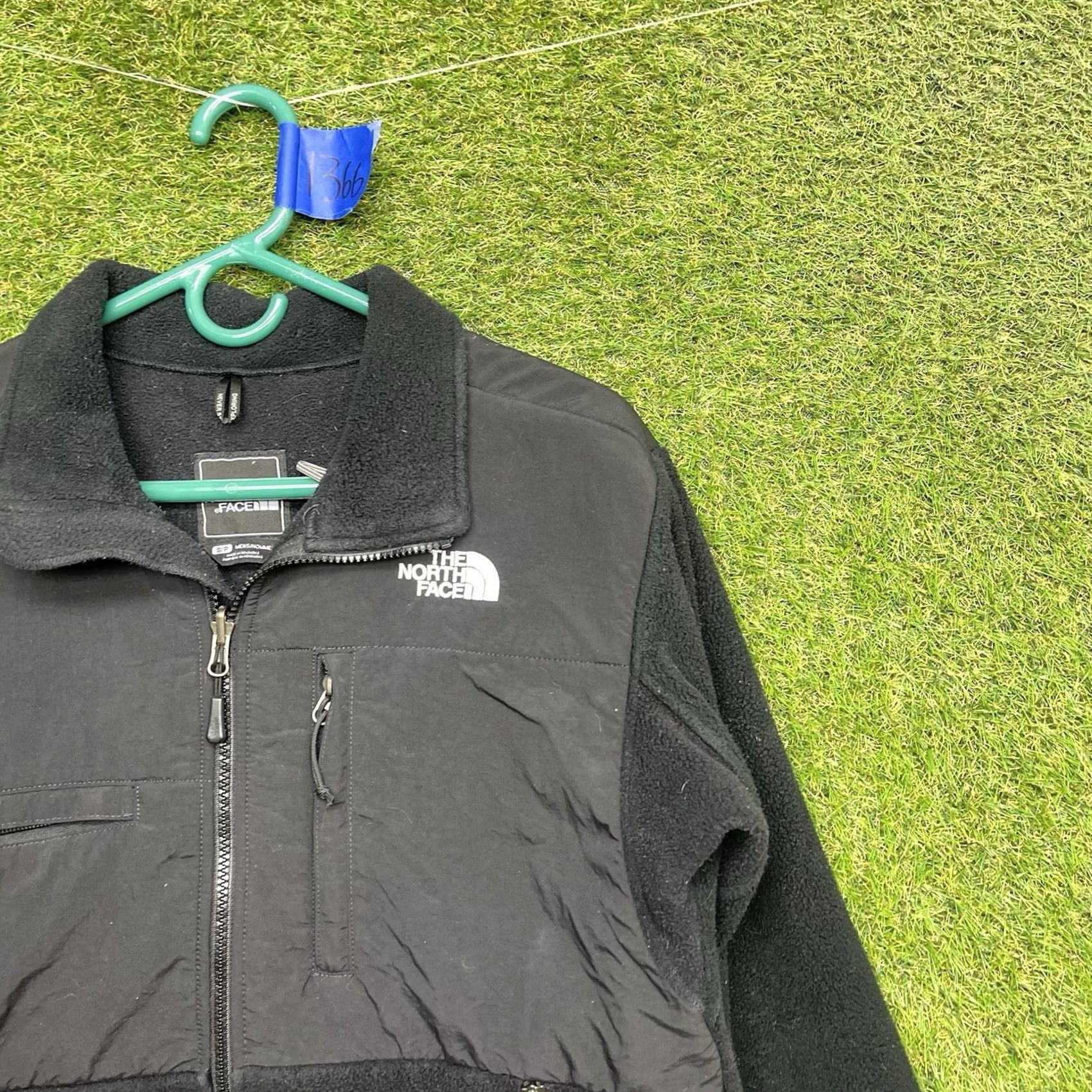 The North Face The North Face Denali Jacket Mens S Black Fleece Zip Pockets Mid-Length Regular Fit Windbreaker Armpits Hiking Winter 90s Size US S / EU 44-46 / 1 - 3 Thumbnail