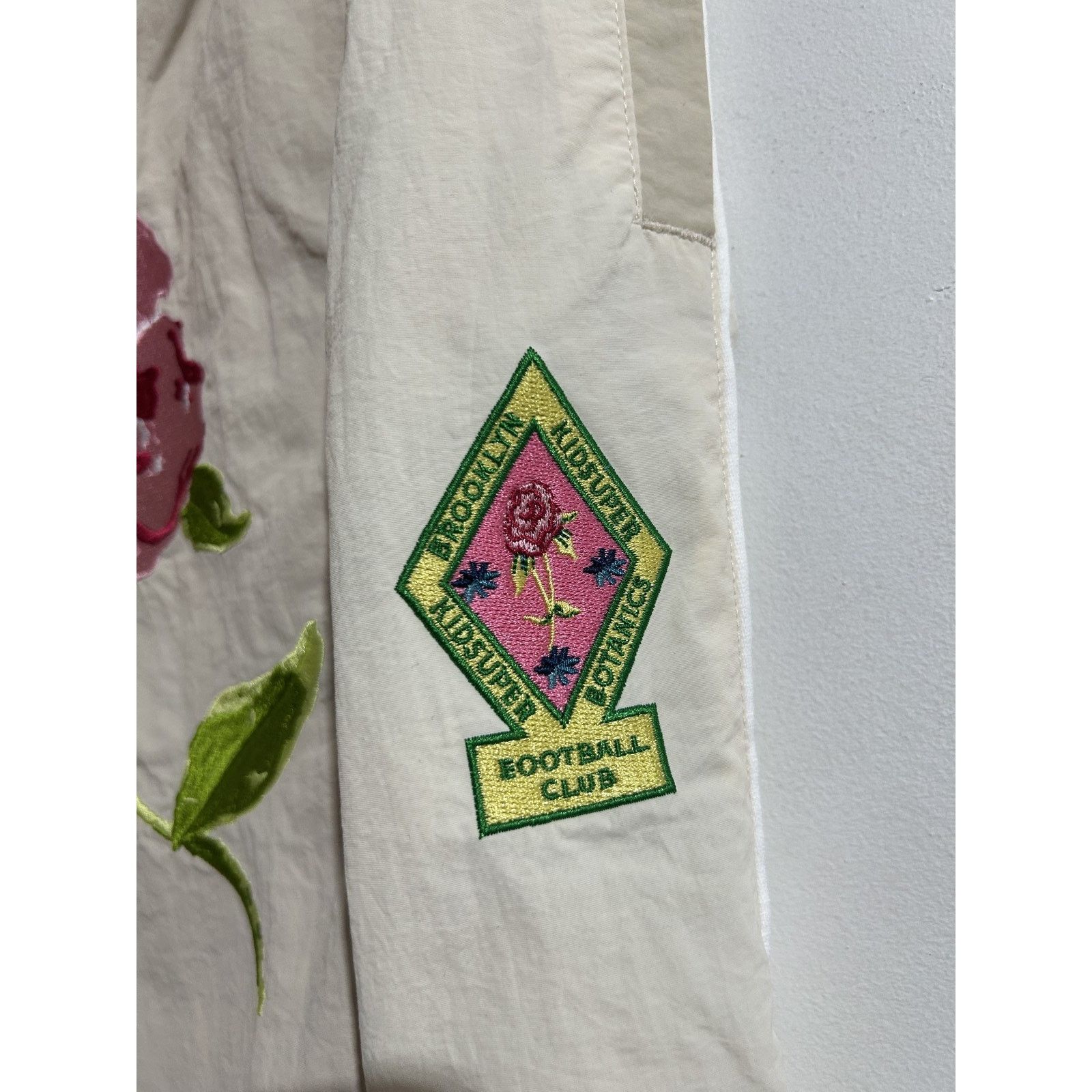 KidSuper KIDSUPER CREAM BROOKLYN BOTANICS BOTTOMS SIZE XXL PREOWNED Size US 38 / EU 54 - 3 Thumbnail