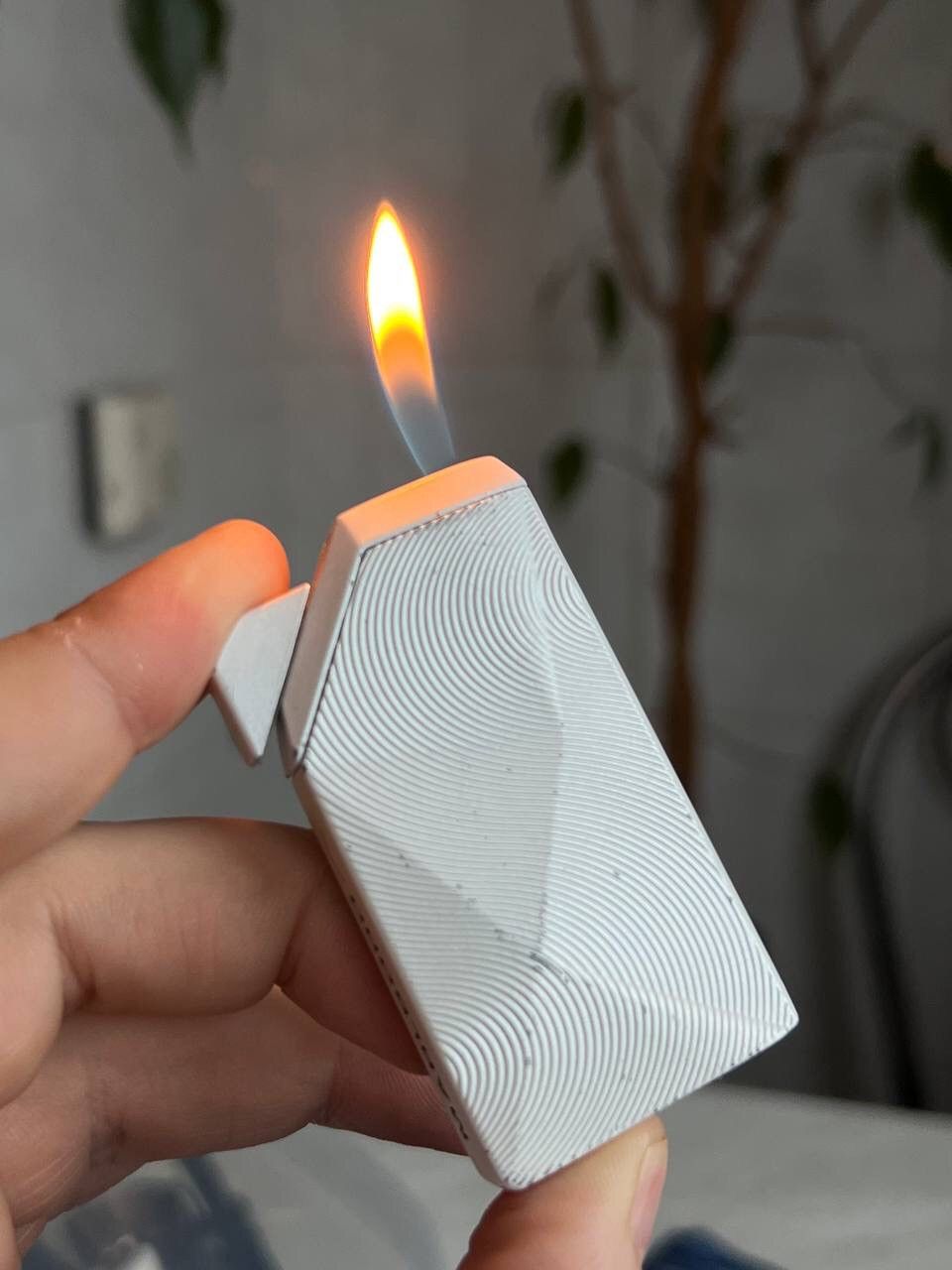 Marlboro × Vintage Y2K ELEGANCE MARLBORO FUTURISTIC METAL PUNK ROCK LIGHTER 