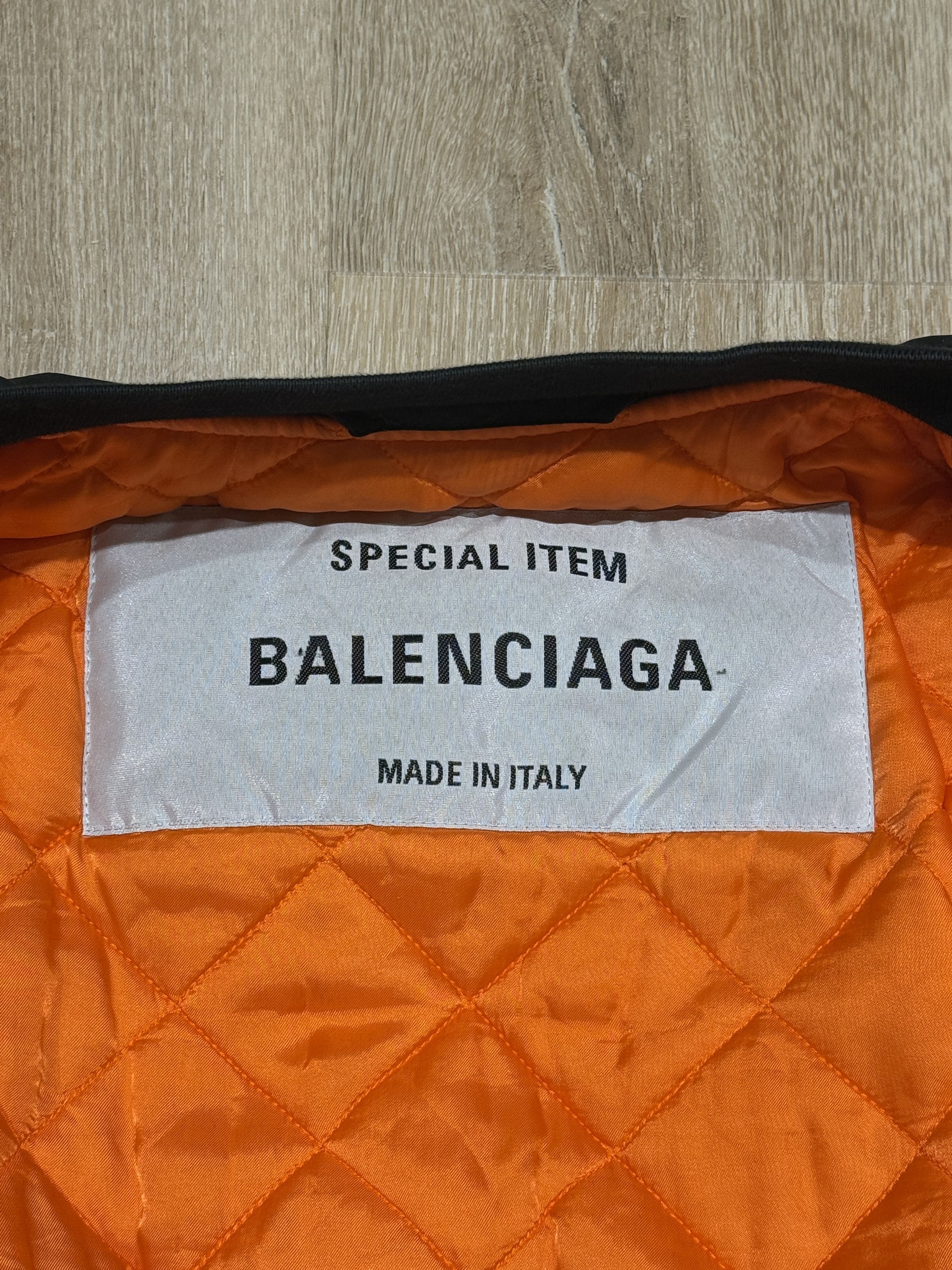Balenciaga Balenciaga x NASA FW21 Bomber Jacket Size US XXS / EU 40 - 12 Thumbnail