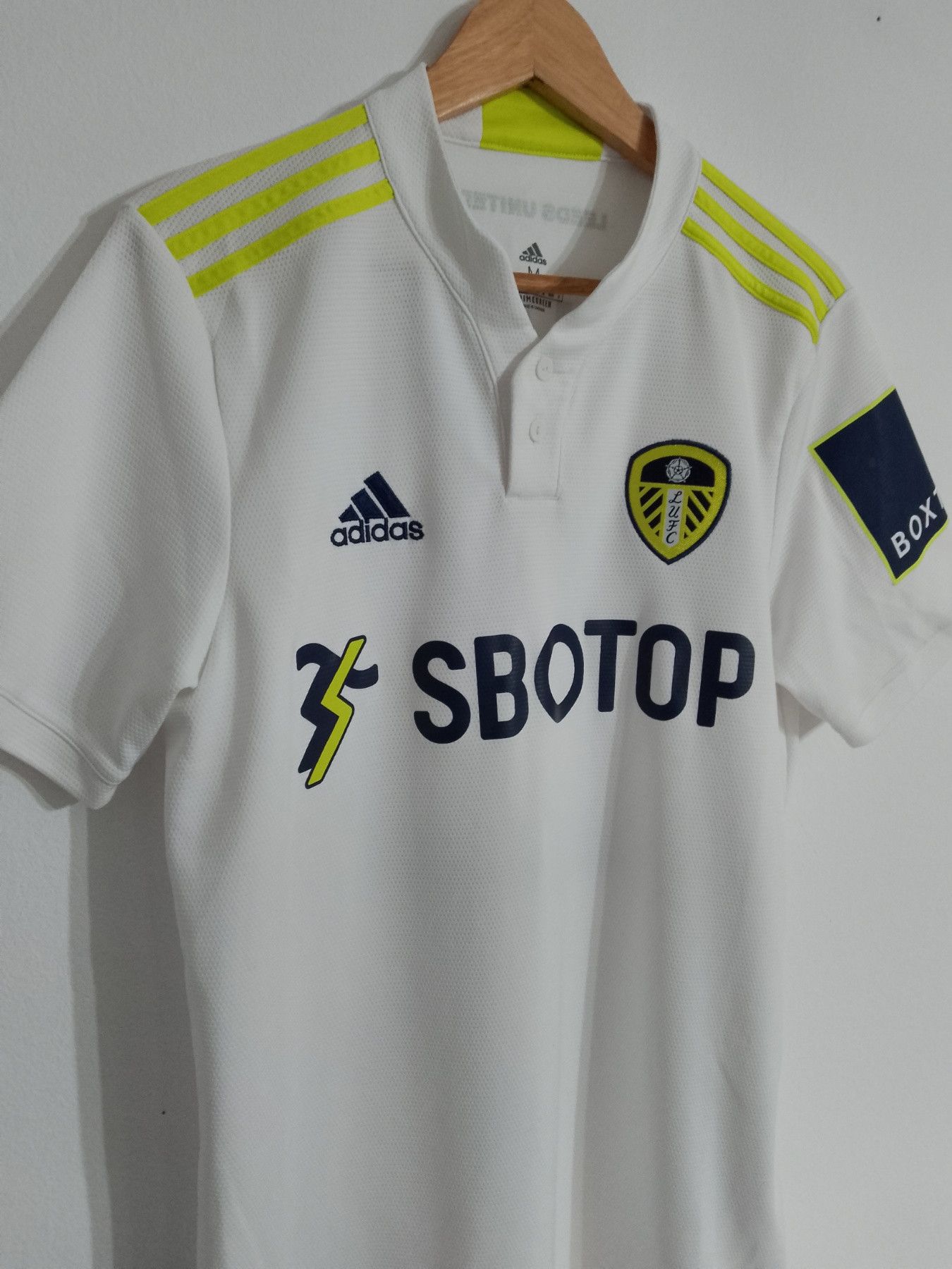 Adidas Leeds United Kalvin Phillips jersey 2021-2022-Adidas -Size M Size US M / EU 48-50 / 2 - 3 Thumbnail