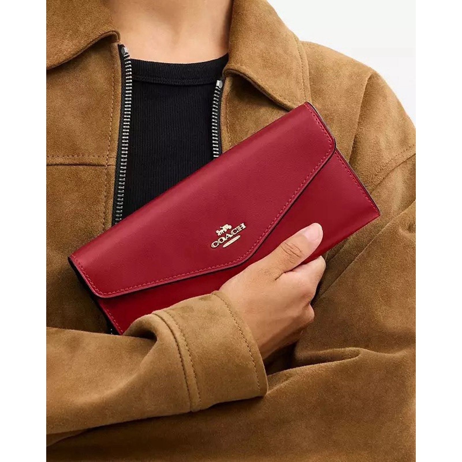Coach NWT Coach Klare Wallet Chain CBI22 leather Gold/True Red Size ONE SIZE - 9 Thumbnail